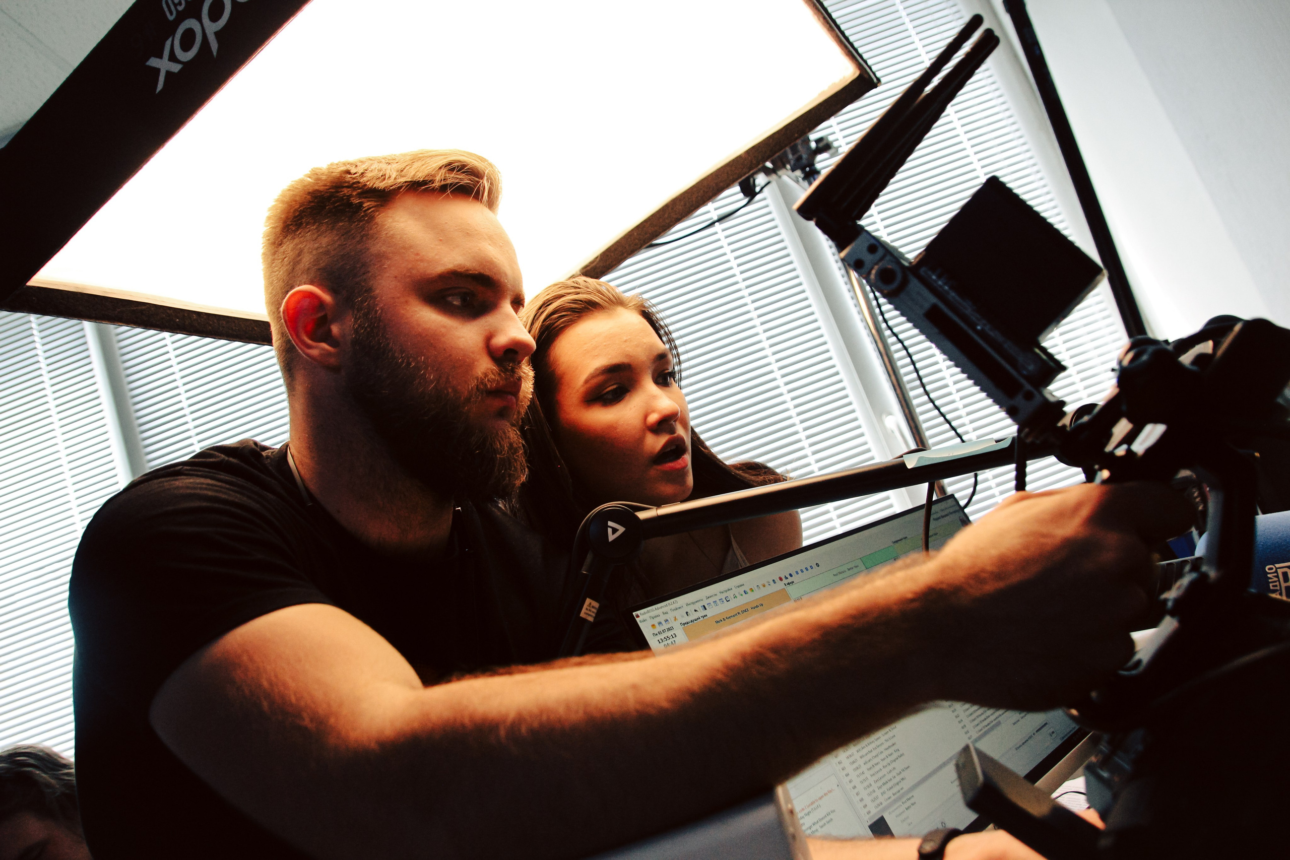 К\ф «Убавьте громкость». Главная