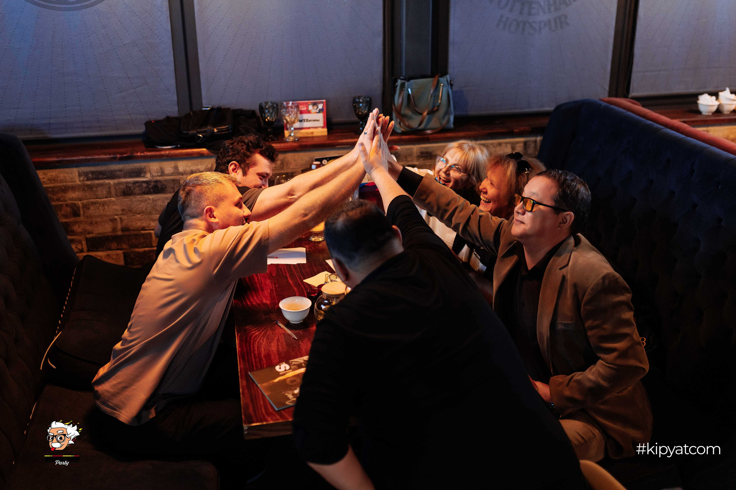 Эйнштейн Party