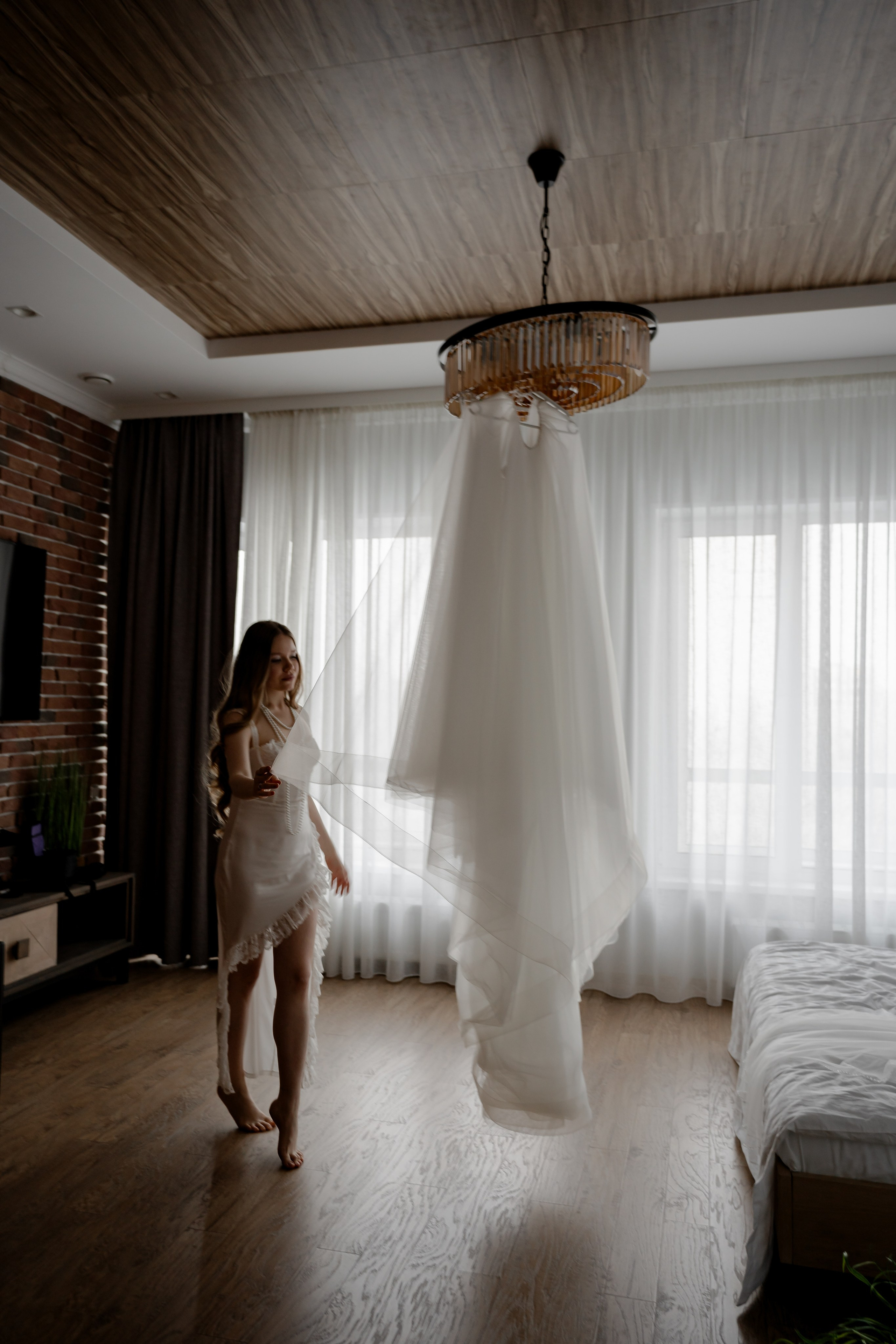 СВАДЕБНАЯ СЬЕМКА СБОРОВ В ОТЕЛЕ И ВЫЕЗД НА ЦЕРЕМОНИЮ (СНЯТО В СИБИРЕ В НИЖНЕВАРТОВСКЕ). Профессиональный фотограф, Санкт-Петербург — Виктория Богомолова