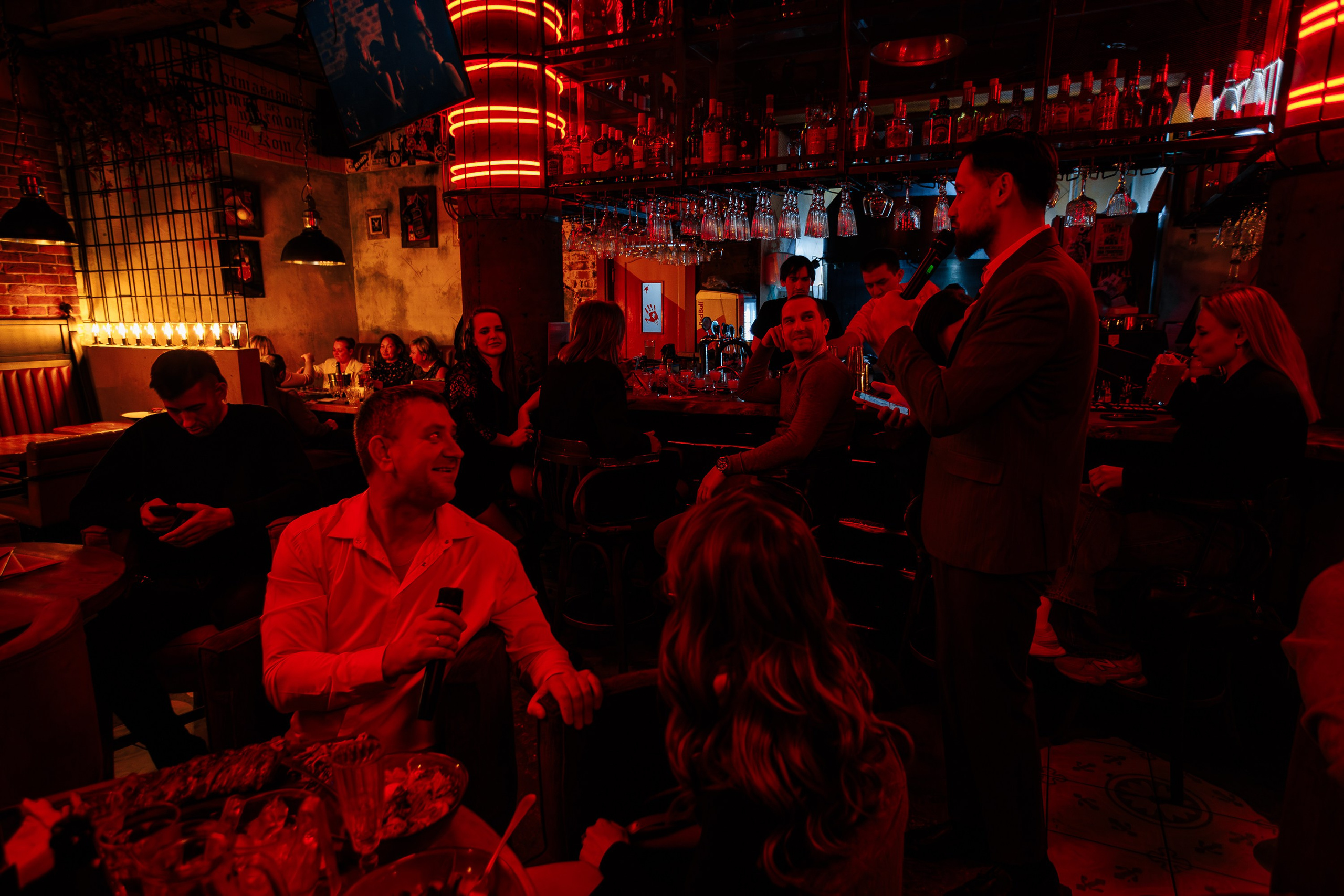 Happy Valentine's day_Пьяный Плющ_Симферополь_14.02.2025. Аминов Руслан | Фотограф