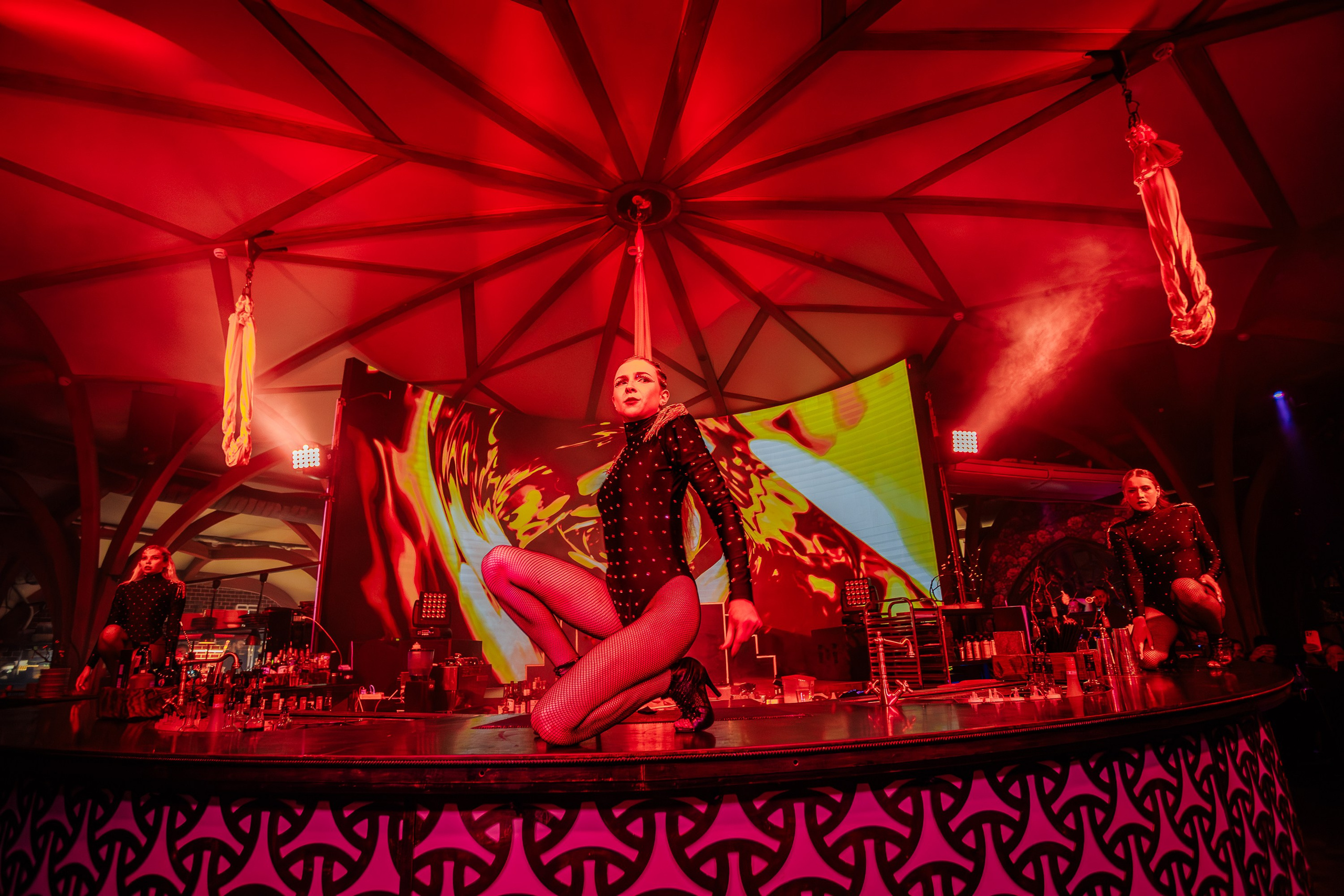 PTIZZA SHOW. Gold & Black in Ptizza Bar_Ялта_6.07.2025. Аминов Руслан | Фотограф