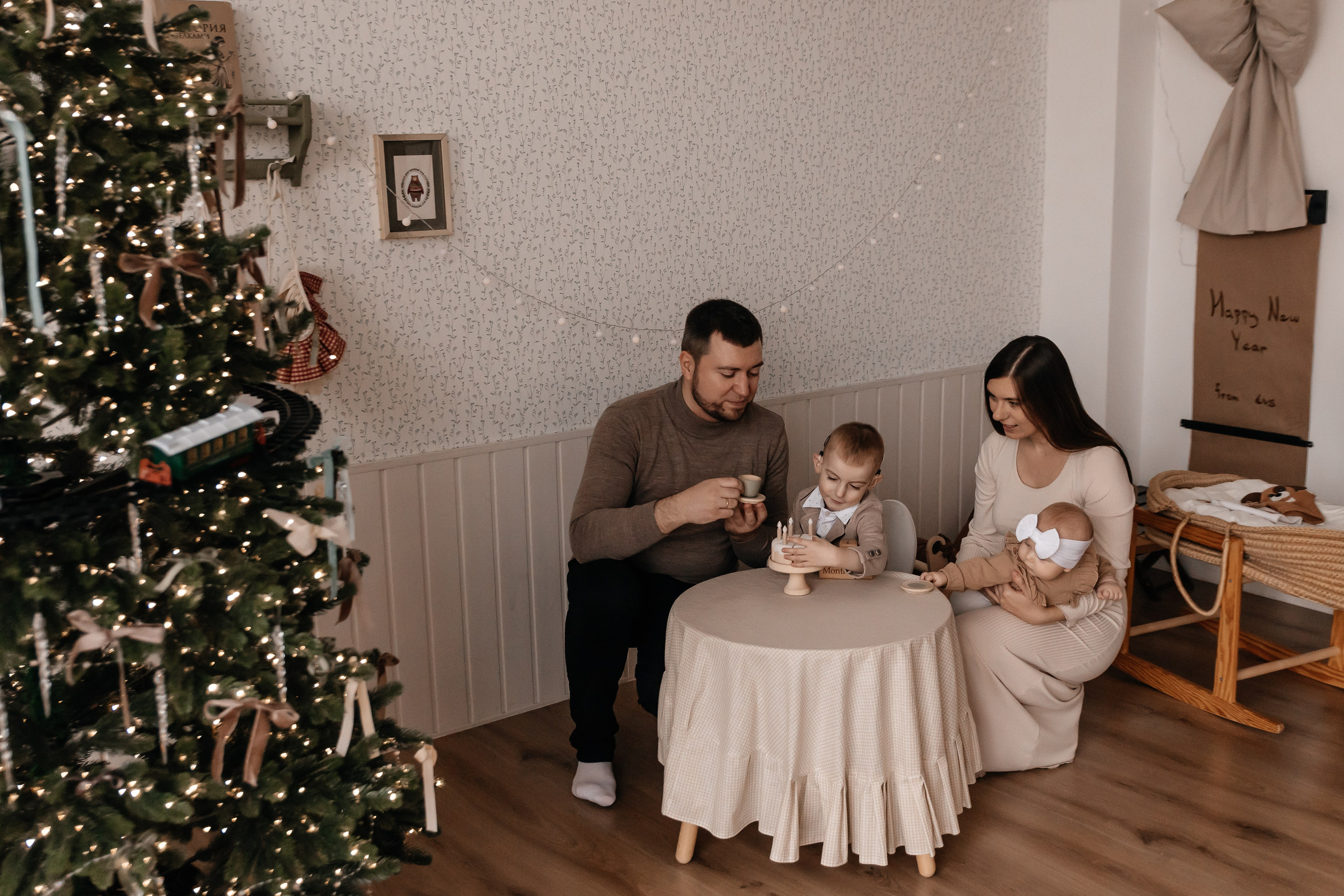 Наталия, Сергей, Максим и Настя. Семейный фотограф Минск Усова Ольга