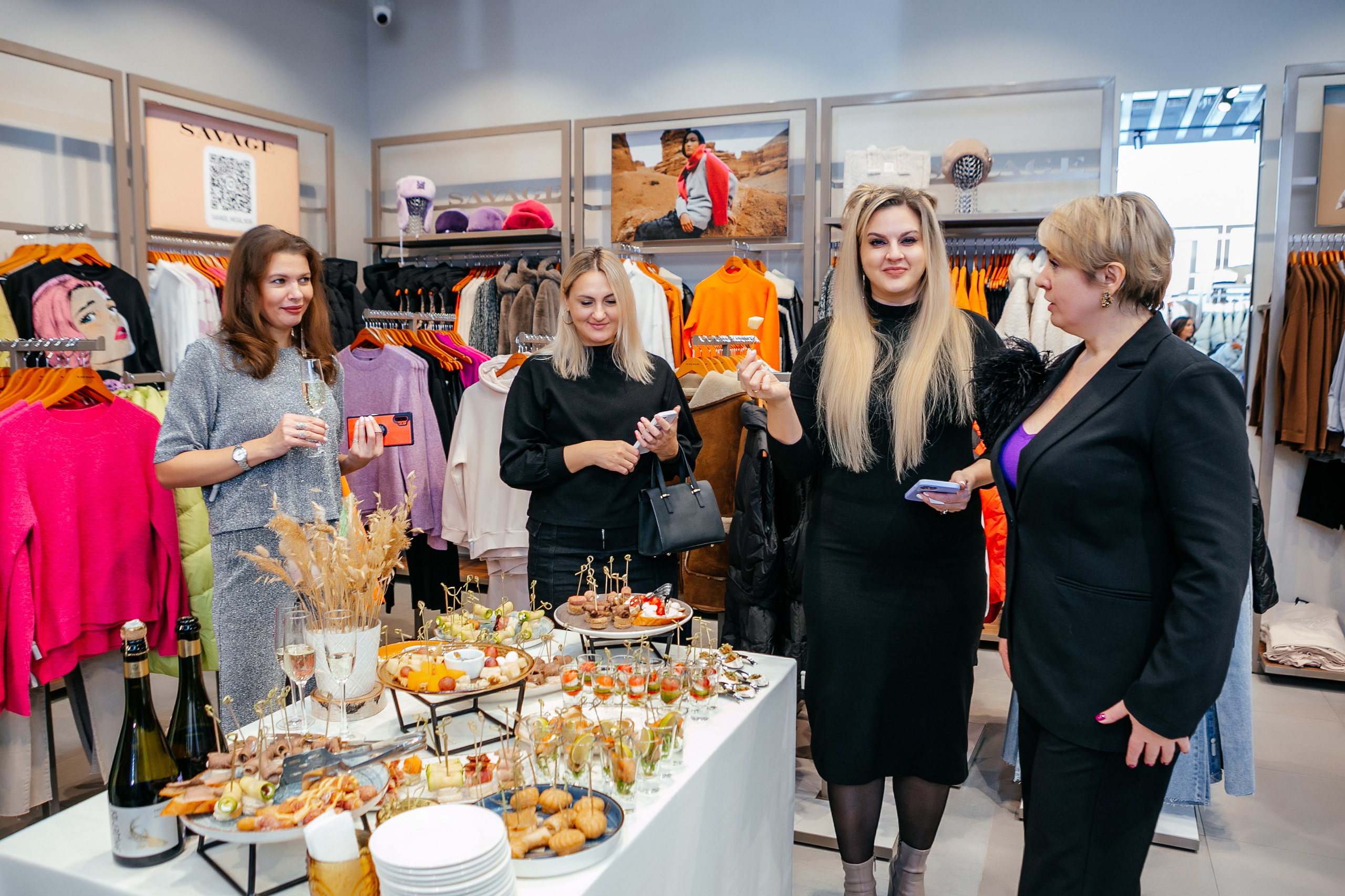 Открытие магазина SAVAGE. Контент фотограф, съемка для маркетплейсов, фуд съемка и репортажи в Новосибирске Ралия Галеева