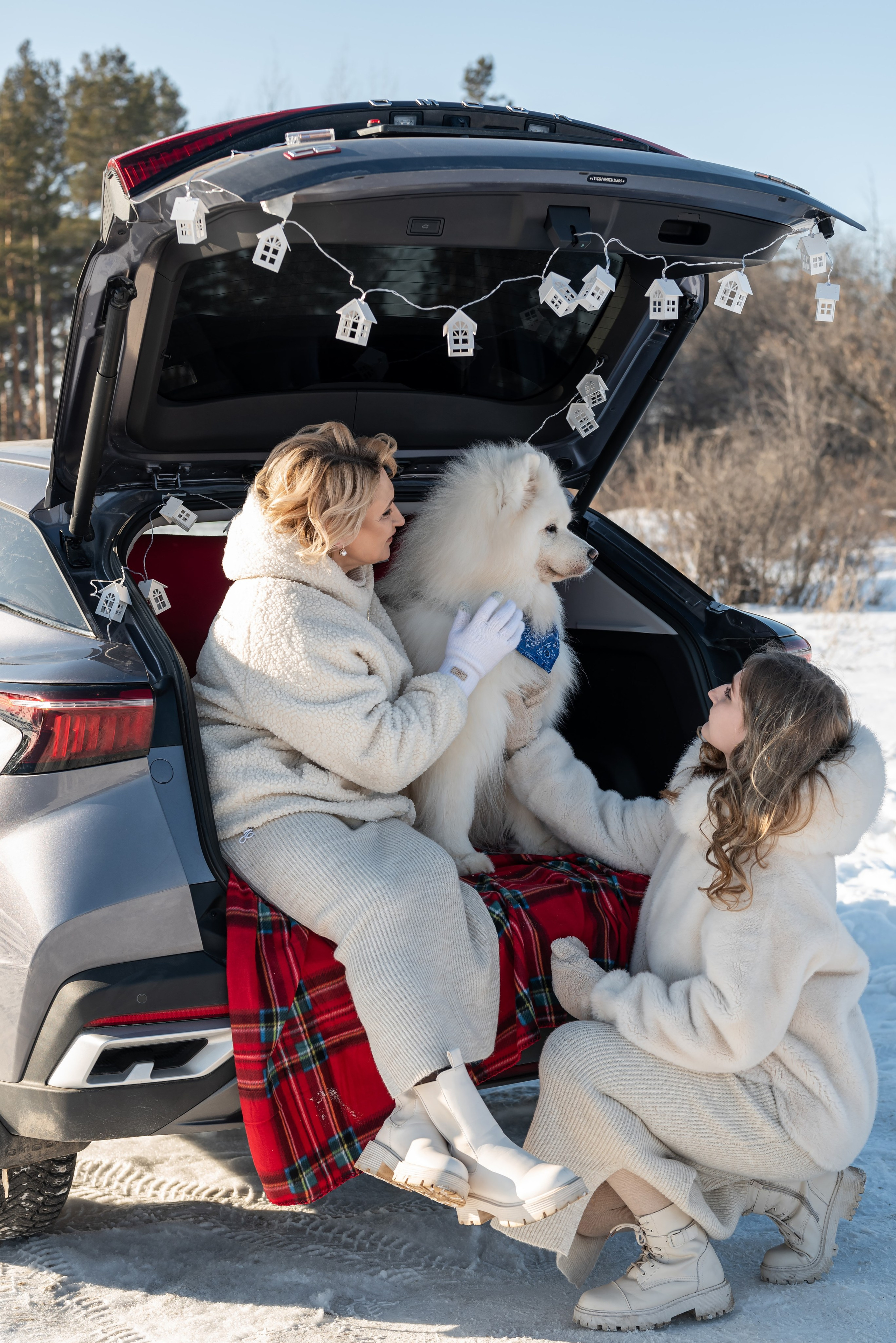 Фотопроект с Платоном и машиной на улице. Фотограф в городе Салават