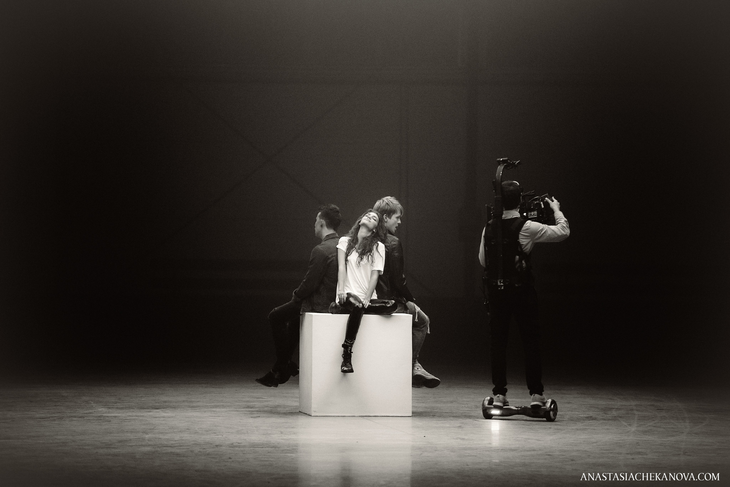 Backstage съемки клипа группы DVOE. Концертный и бурлеск фотограф Москва