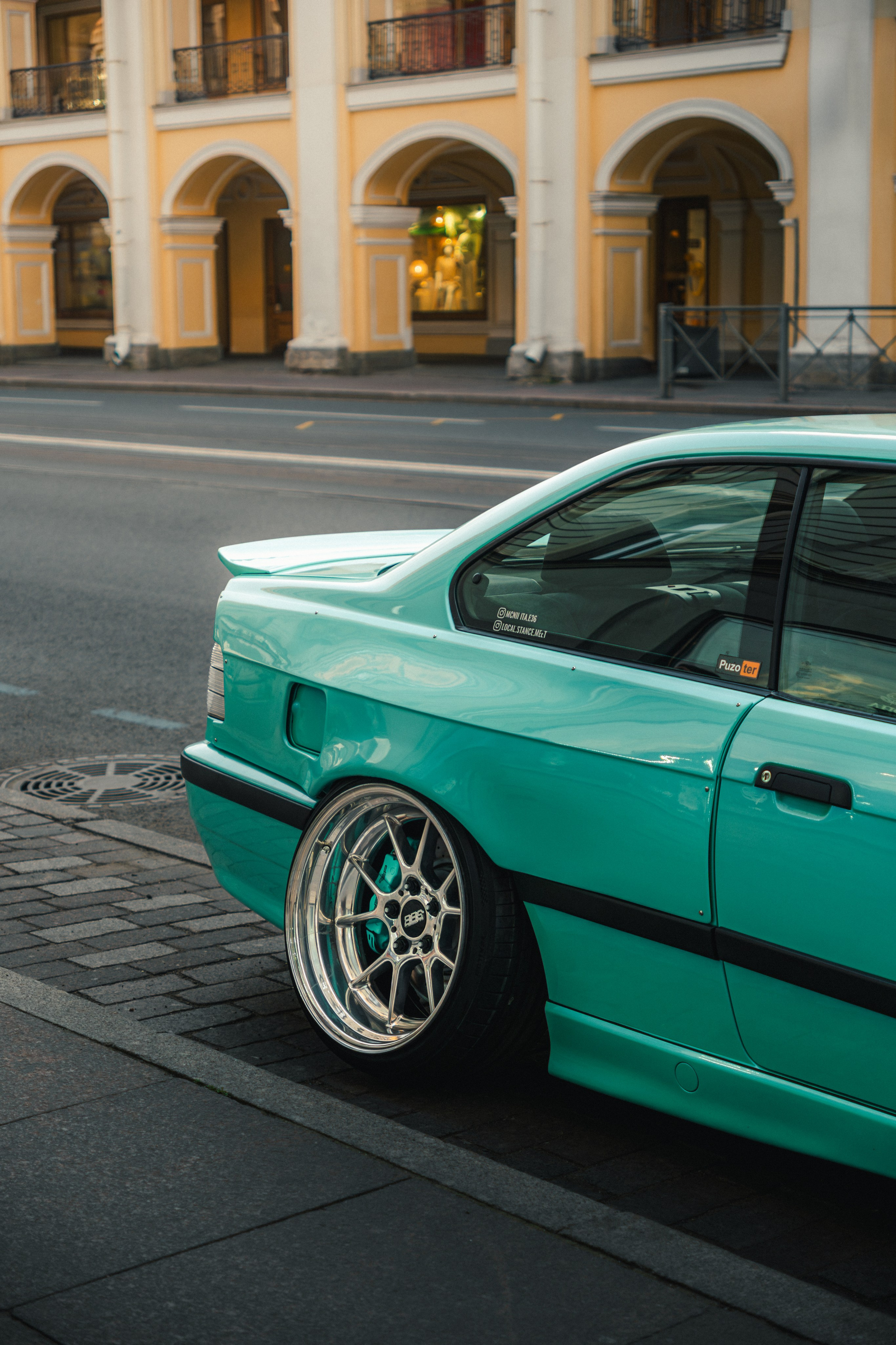 BMW E36. Valya Fleks