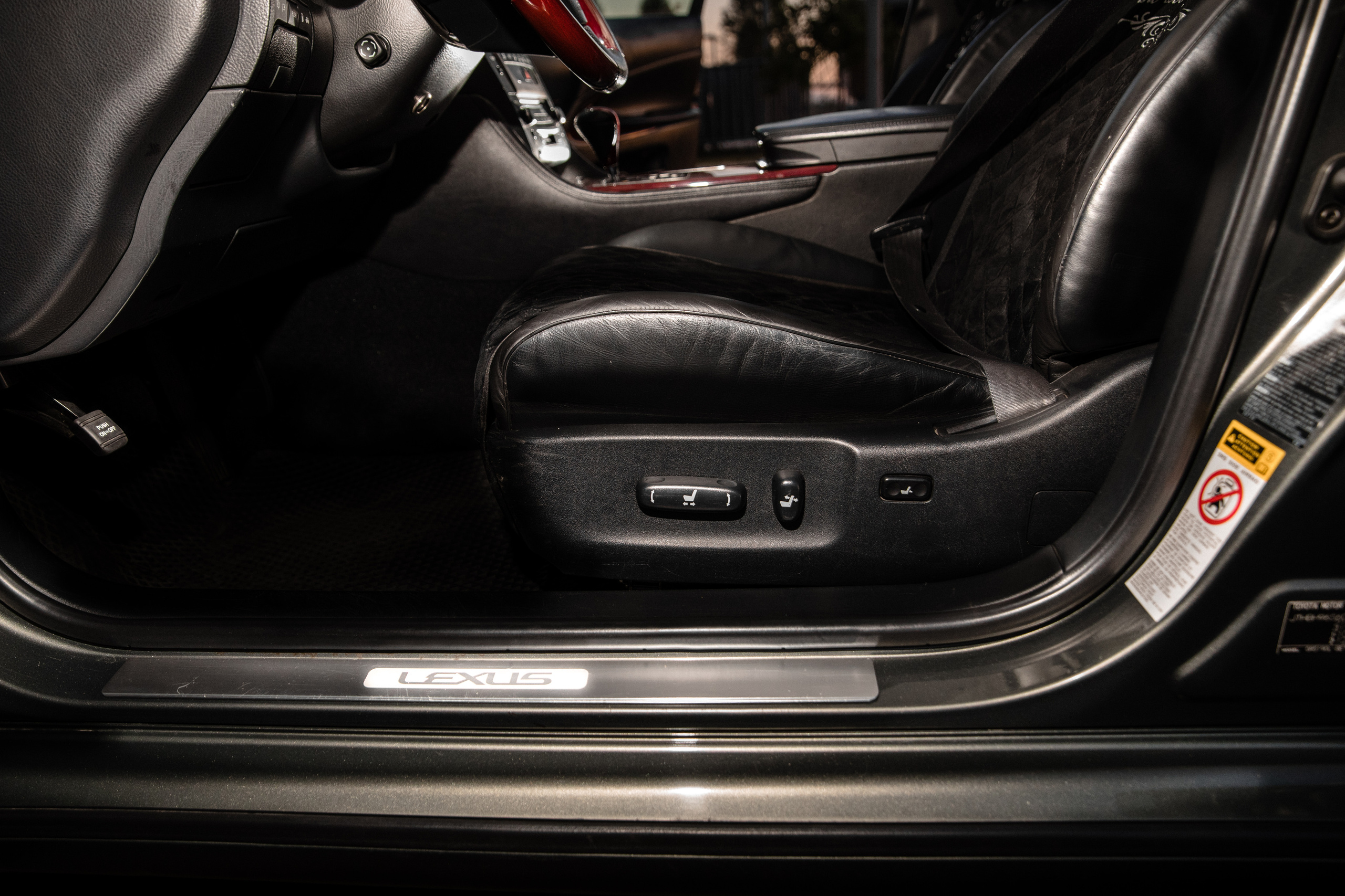 LEXUS GS 300. Свадебный фотограф в Алматы Николай Киреев