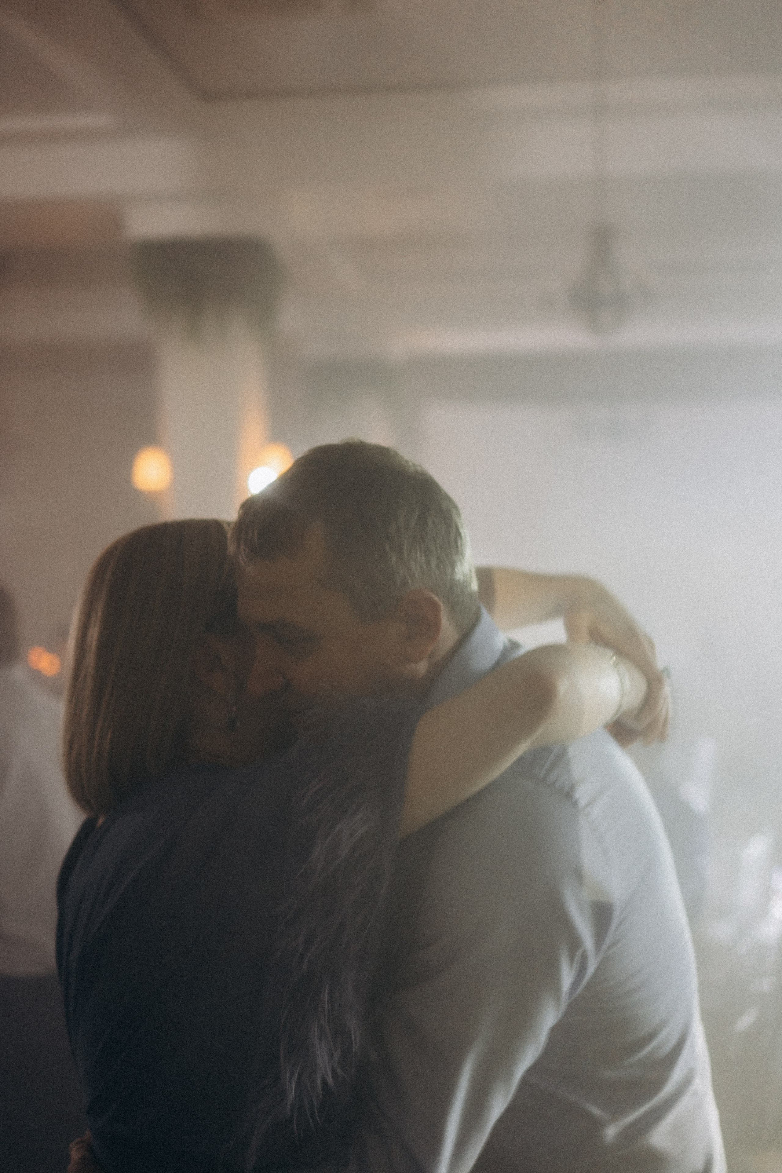 СВАДЕБНАЯ СЬЕМКА СБОРОВ В ОТЕЛЕ И ВЫЕЗД НА ЦЕРЕМОНИЮ (СНЯТО В СИБИРЕ В НИЖНЕВАРТОВСКЕ). Профессиональный фотограф, Санкт-Петербург — Виктория Богомолова