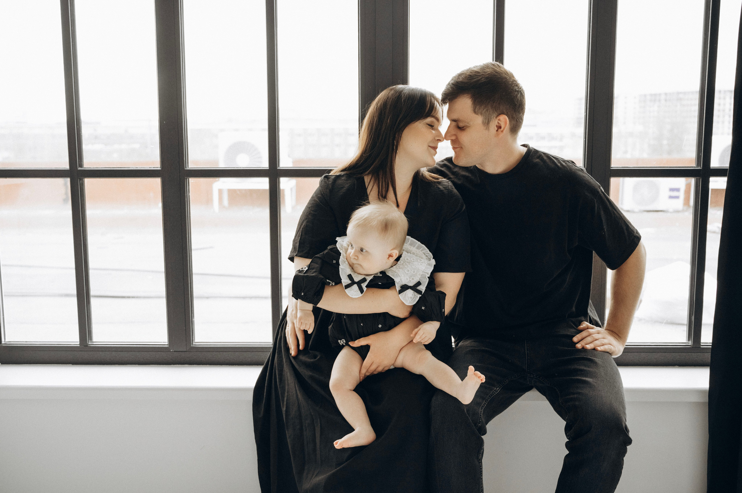 Лина. Профессиональный фотограф беременности в СПБ. Стильные фотосессии беременности в стиле минимализм и классическая фотография