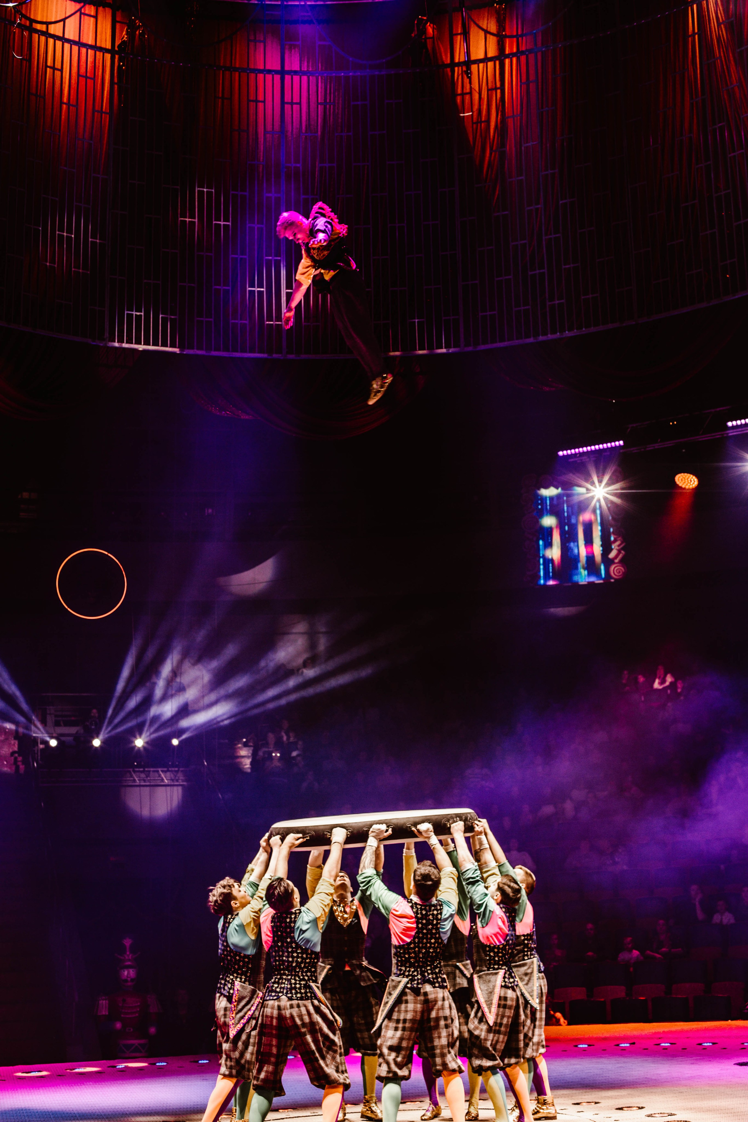 Нижегородский цирк. Шоу фонтанов. Фотограф в Нижнем Новгороде