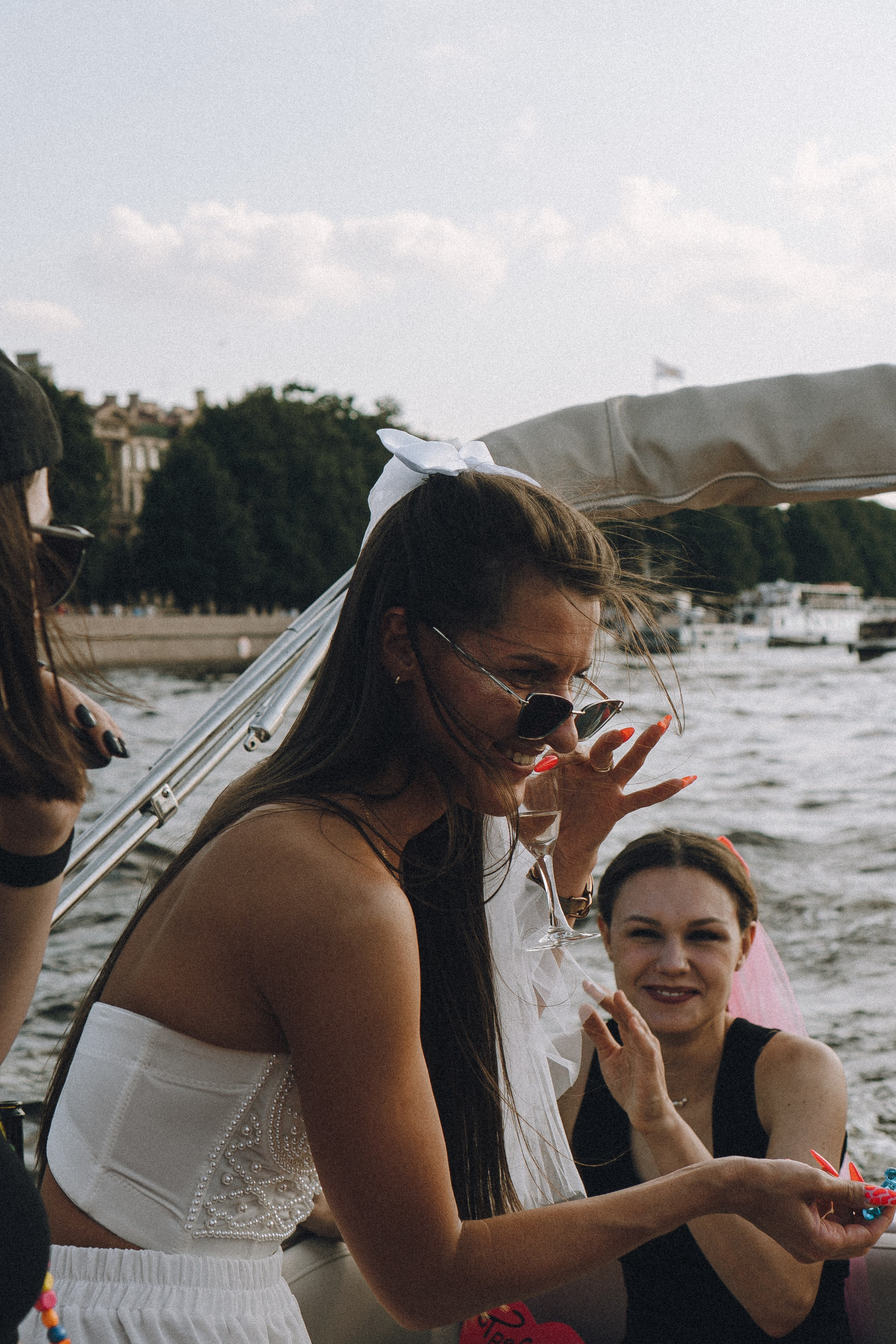 ДЕВИЧНИК НА КАТЕРЕ. Профессиональный фотограф, Санкт-Петербург — Виктория Богомолова