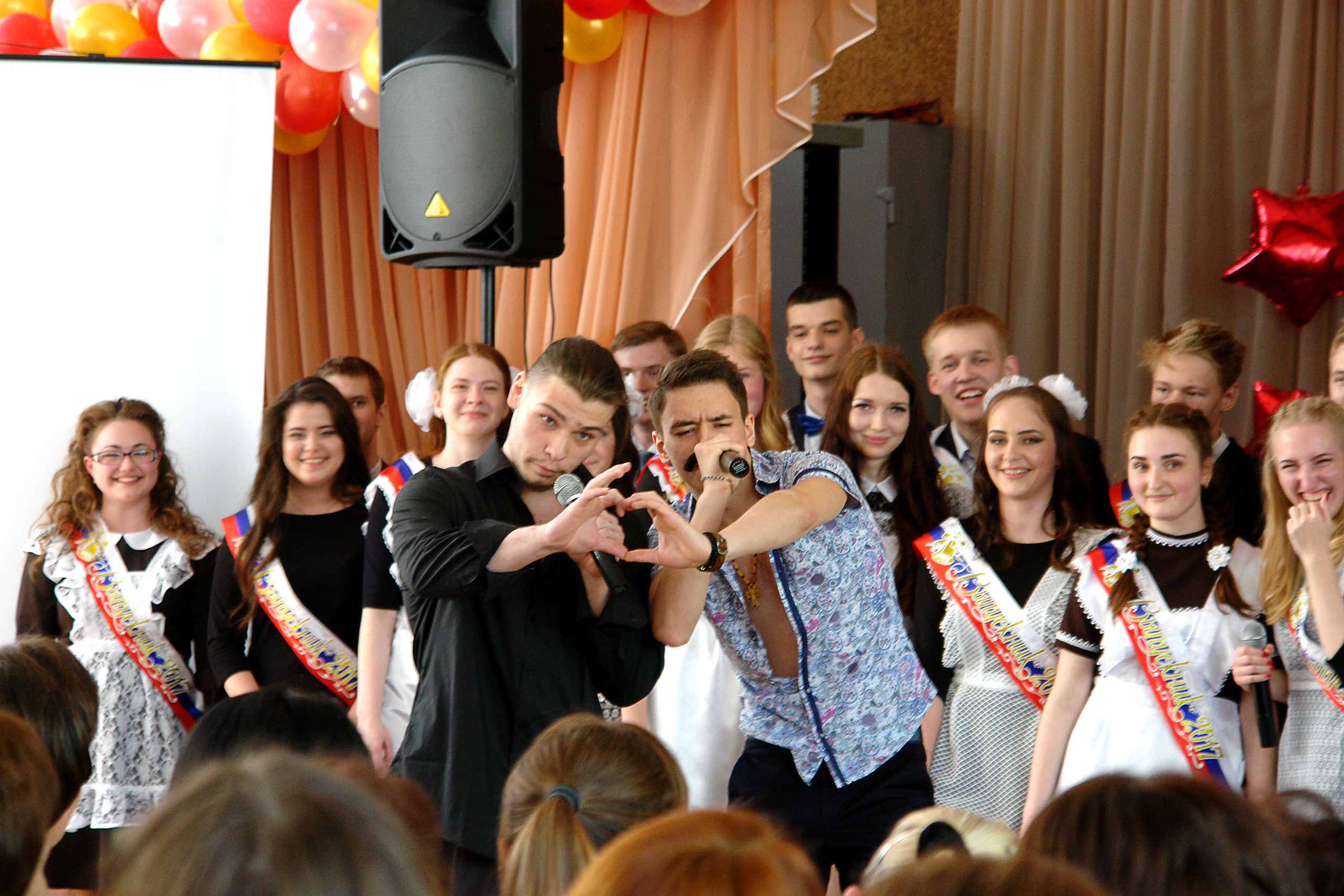 Фотосъемка в детском саду фотосъемка в школе Дипломы Выпускник Фотопла. Фотосъемка в детском саду и школе. Фотоальбомы и фотокниги ВЫПУСКНИК