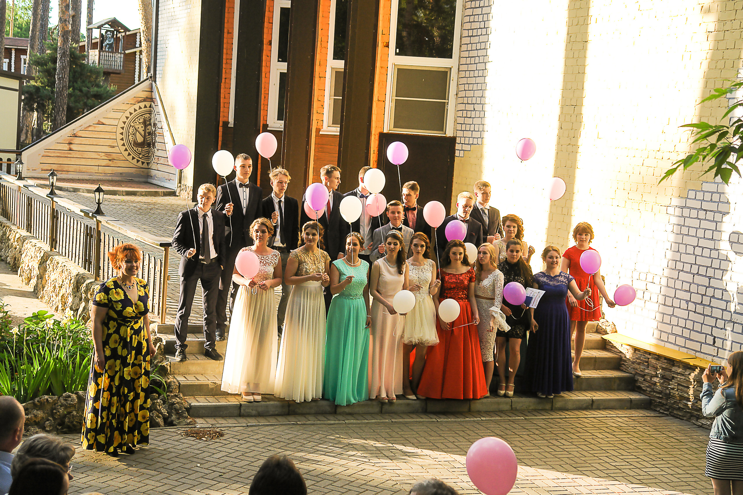 Фотосъемка в детском саду фотосъемка в школе Дипломы Выпускник Фотопла. Фотосъемка в детском саду и школе. Фотоальбомы и фотокниги ВЫПУСКНИК