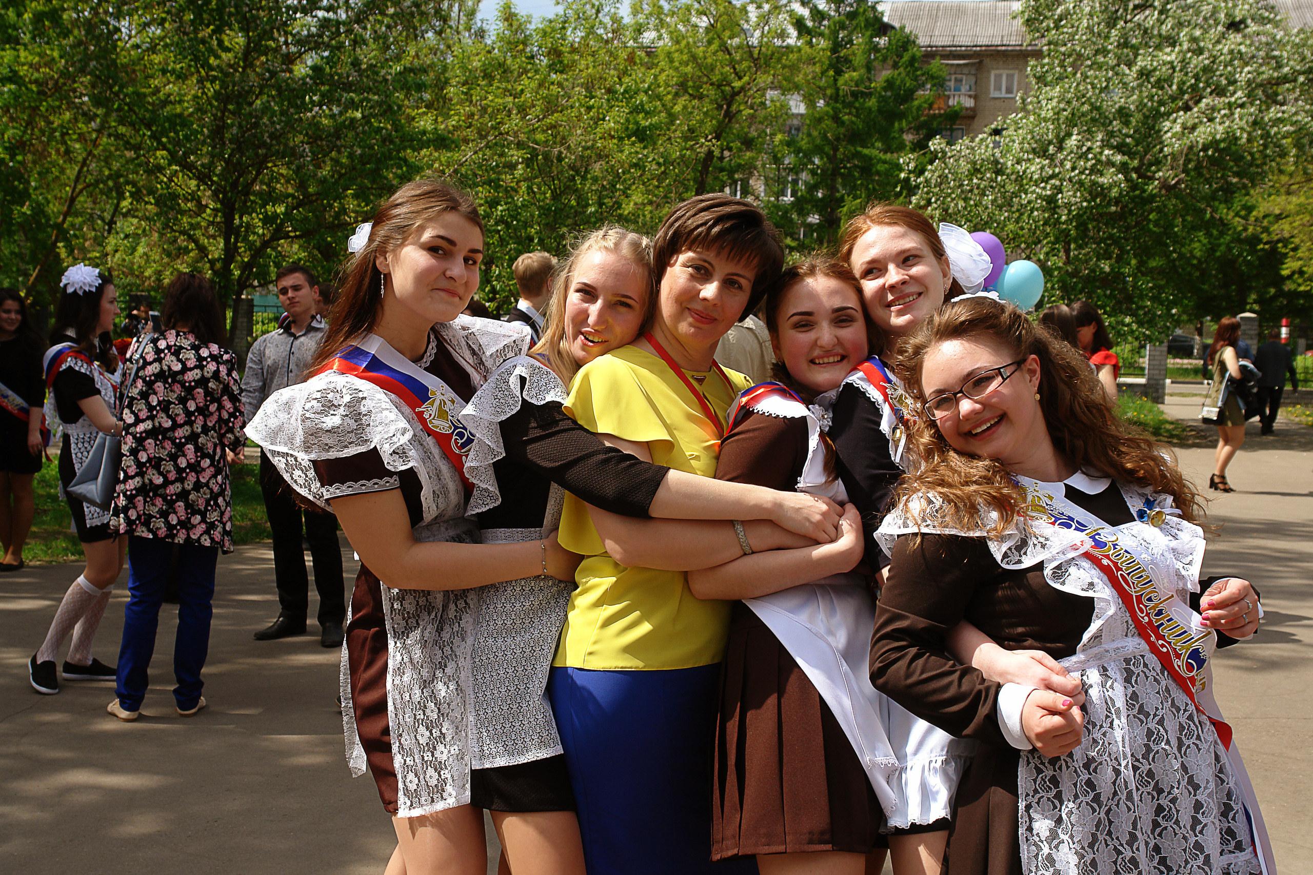 Фотосъемка в детском саду фотосъемка в школе Дипломы Выпускник Фотопла. Фотосъемка в детском саду и школе. Фотоальбомы и фотокниги ВЫПУСКНИК