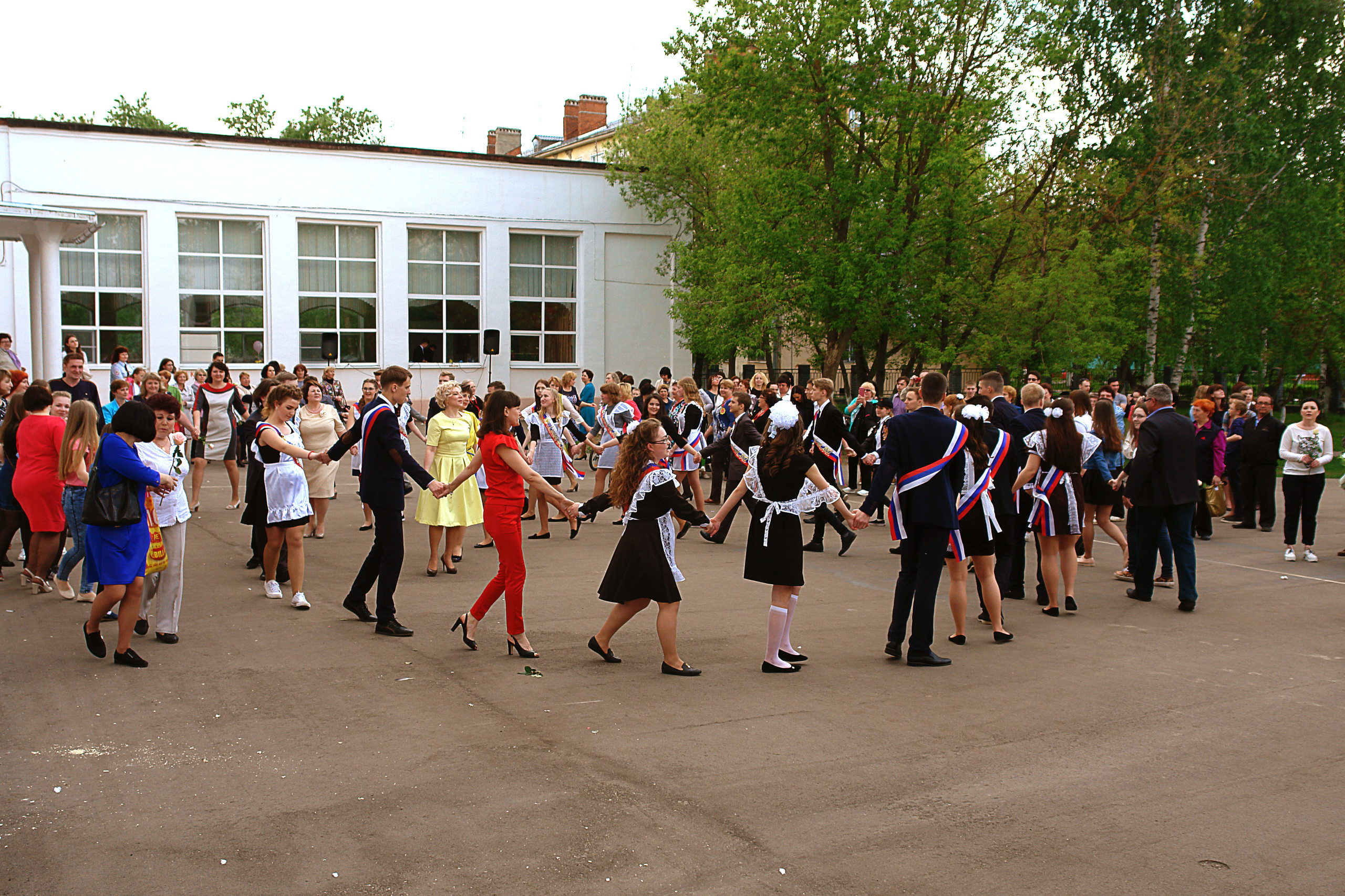 Фотосъемка в детском саду фотосъемка в школе Дипломы Выпускник Фотопла. Фотосъемка в детском саду и школе. Фотоальбомы и фотокниги ВЫПУСКНИК