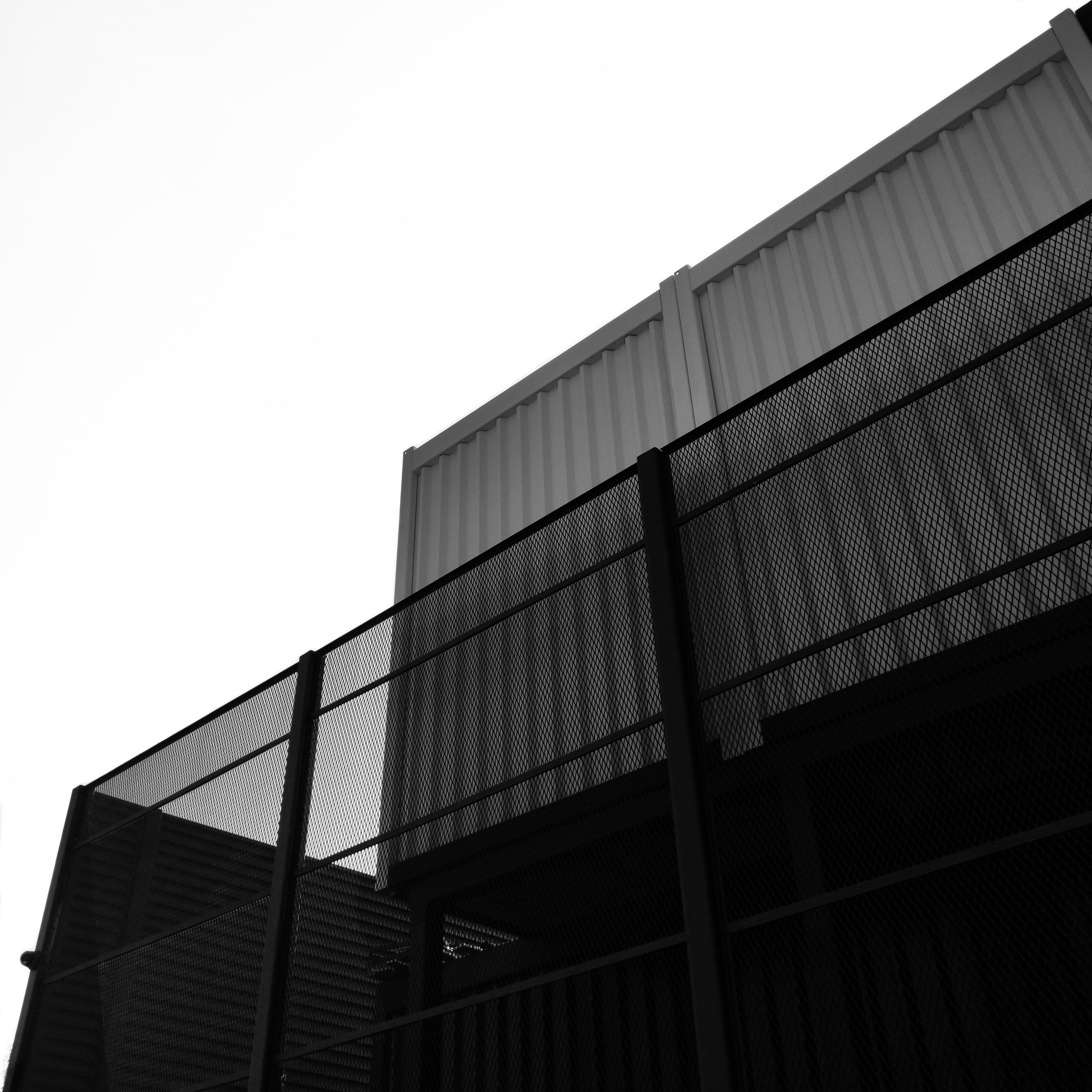 MINIMΔLISMUS EXTREMUS. VLAD EXIT