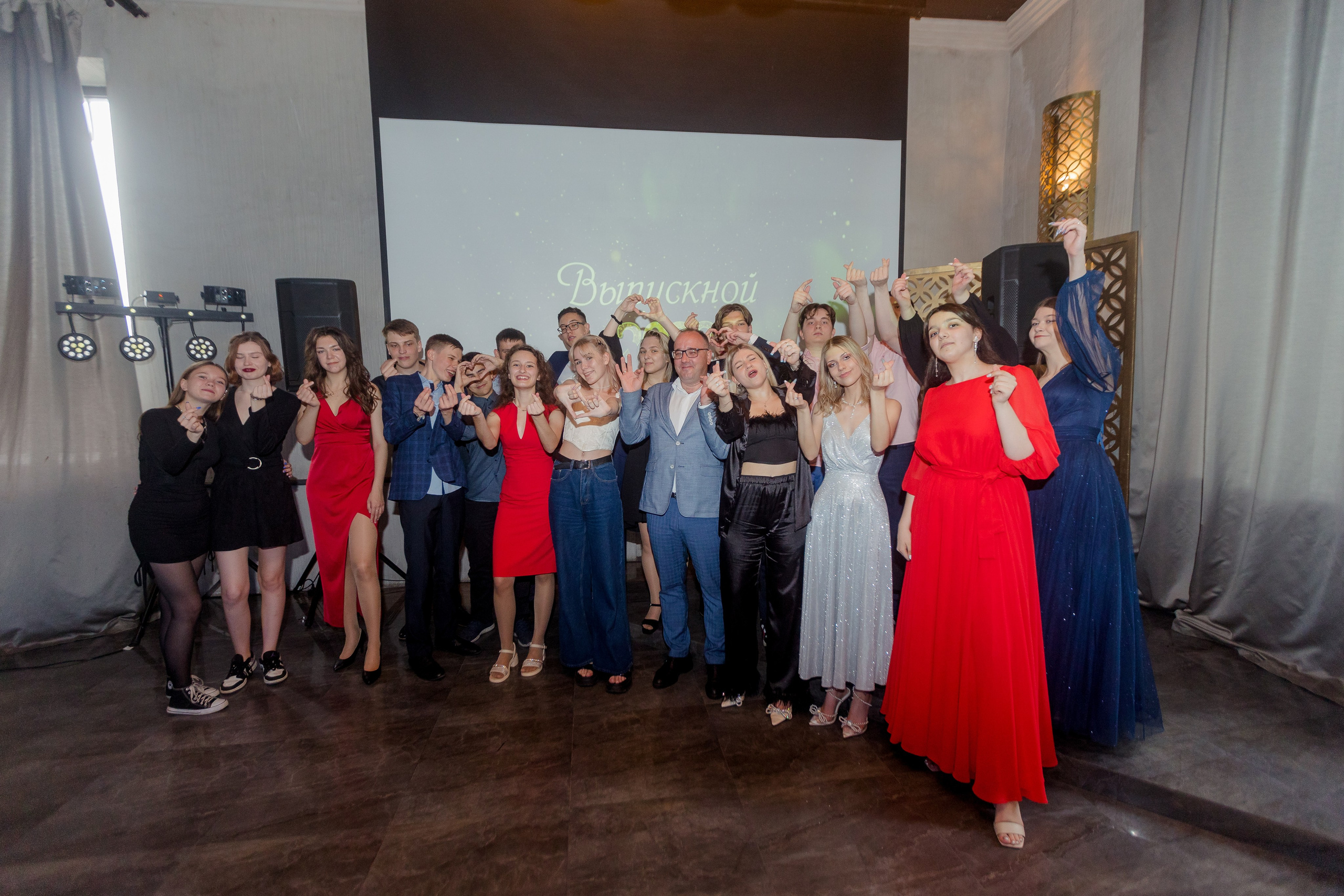 Выпускной школа 2023. Выпускные альбомы в Зеленограде и Москве