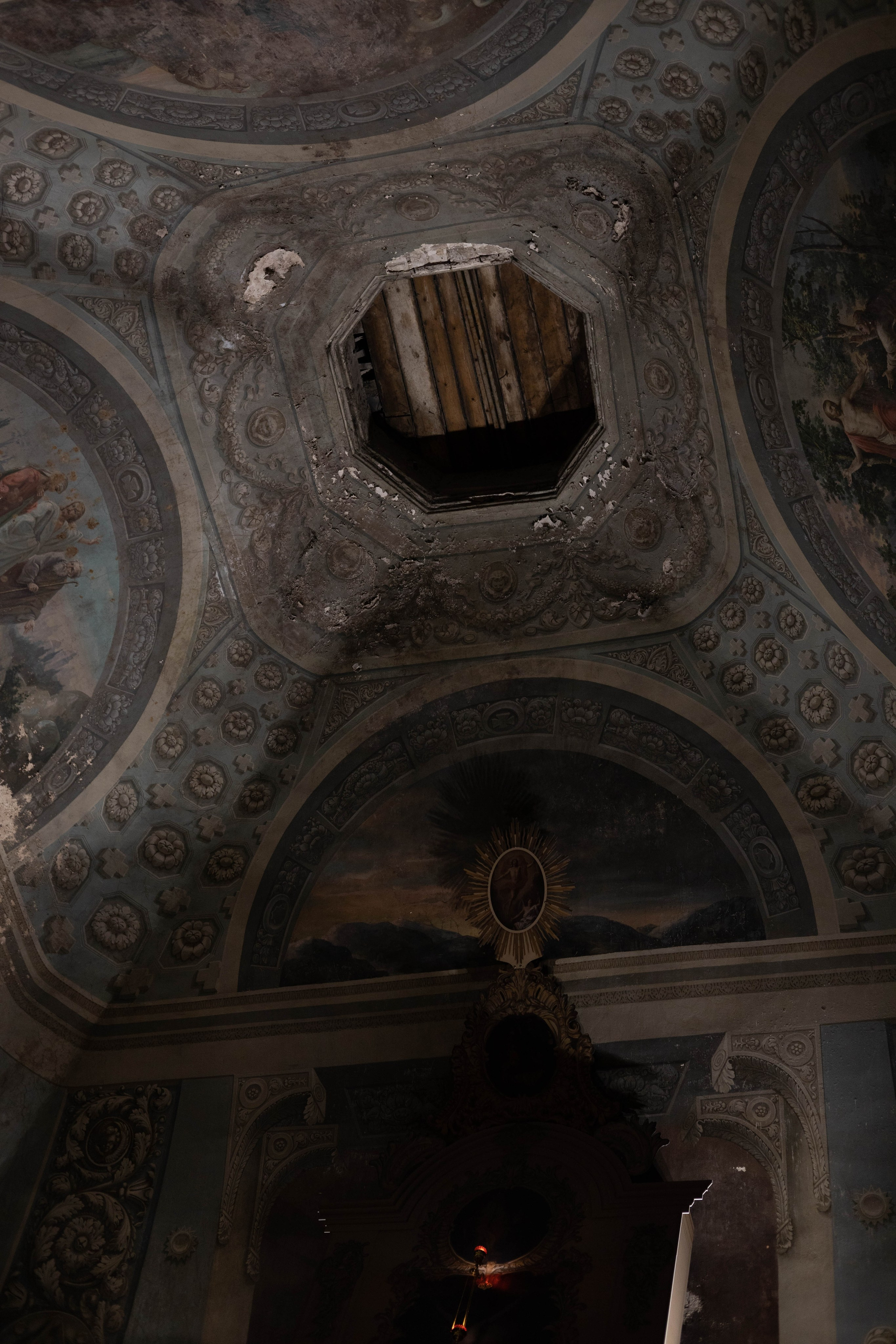 Храм Воскресения Словущего в Барашах.Всенощное накануне дня памяти Спиридона Тримифунтского. Артеменкова Анна Фотограф