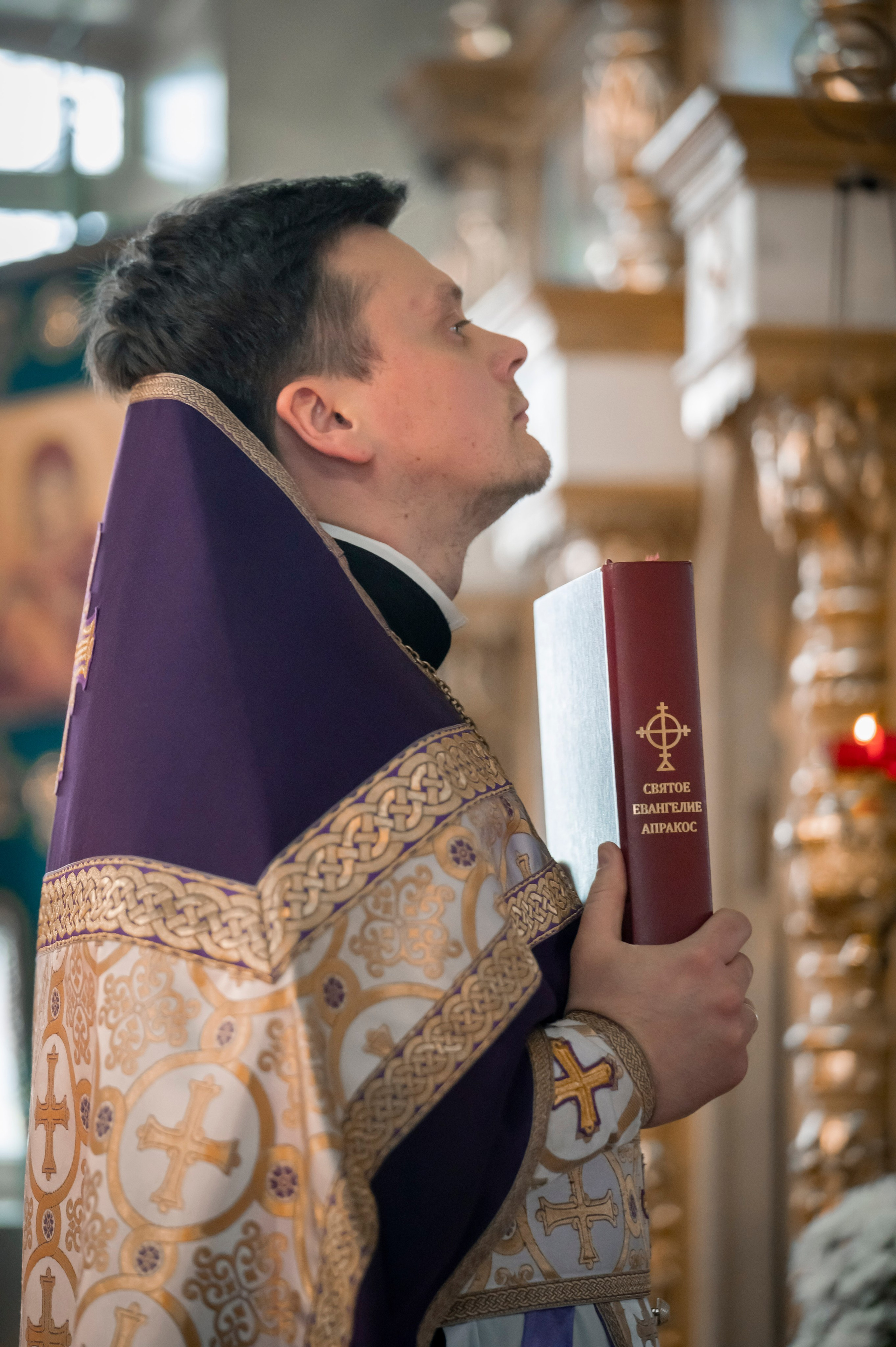 Никольский храм, г. Зерноград. Торжество Православия. Антон и Татьяна Денисенко — В храме