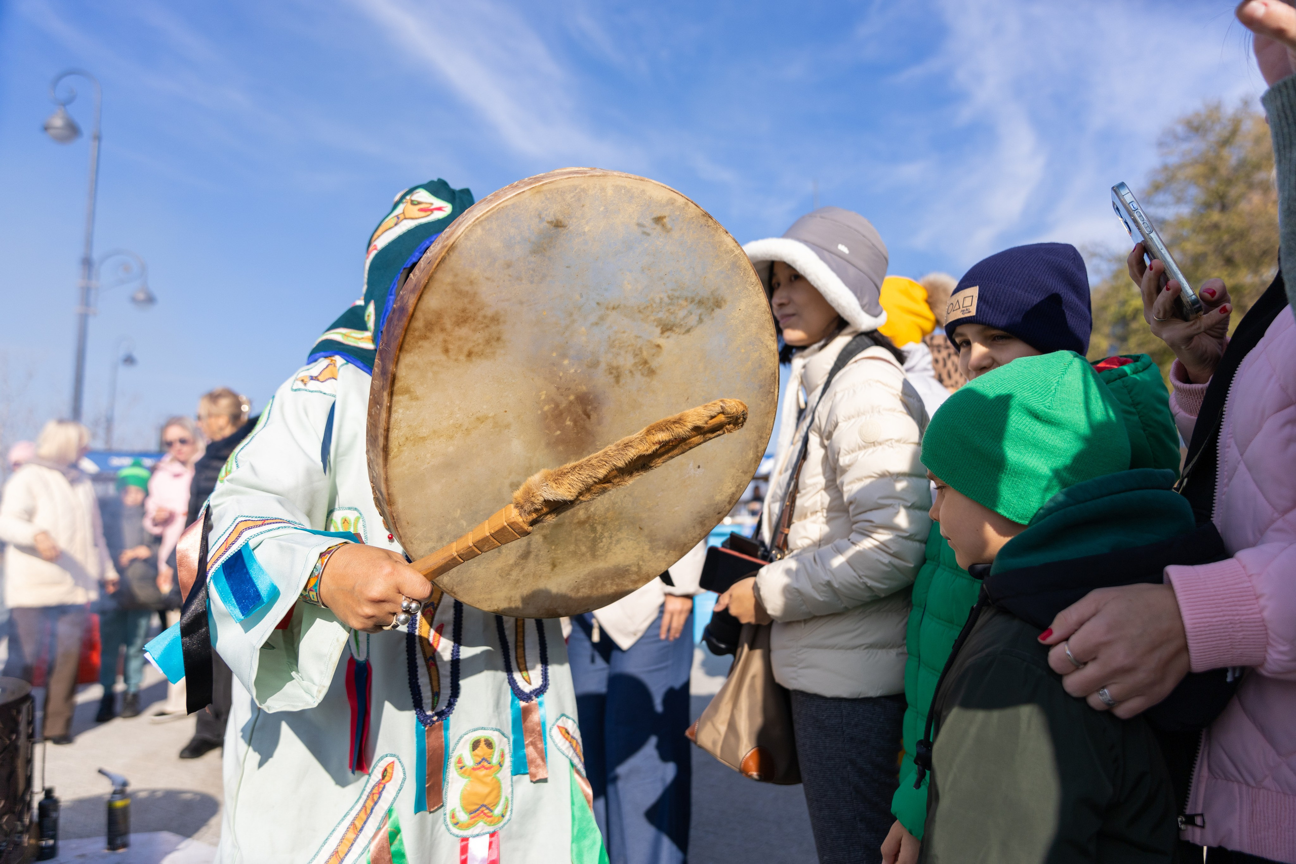День народного единства в Национальном центре Россия. Олег Катакинов| Репортажный фотограф в городе у моря (Владивосток)