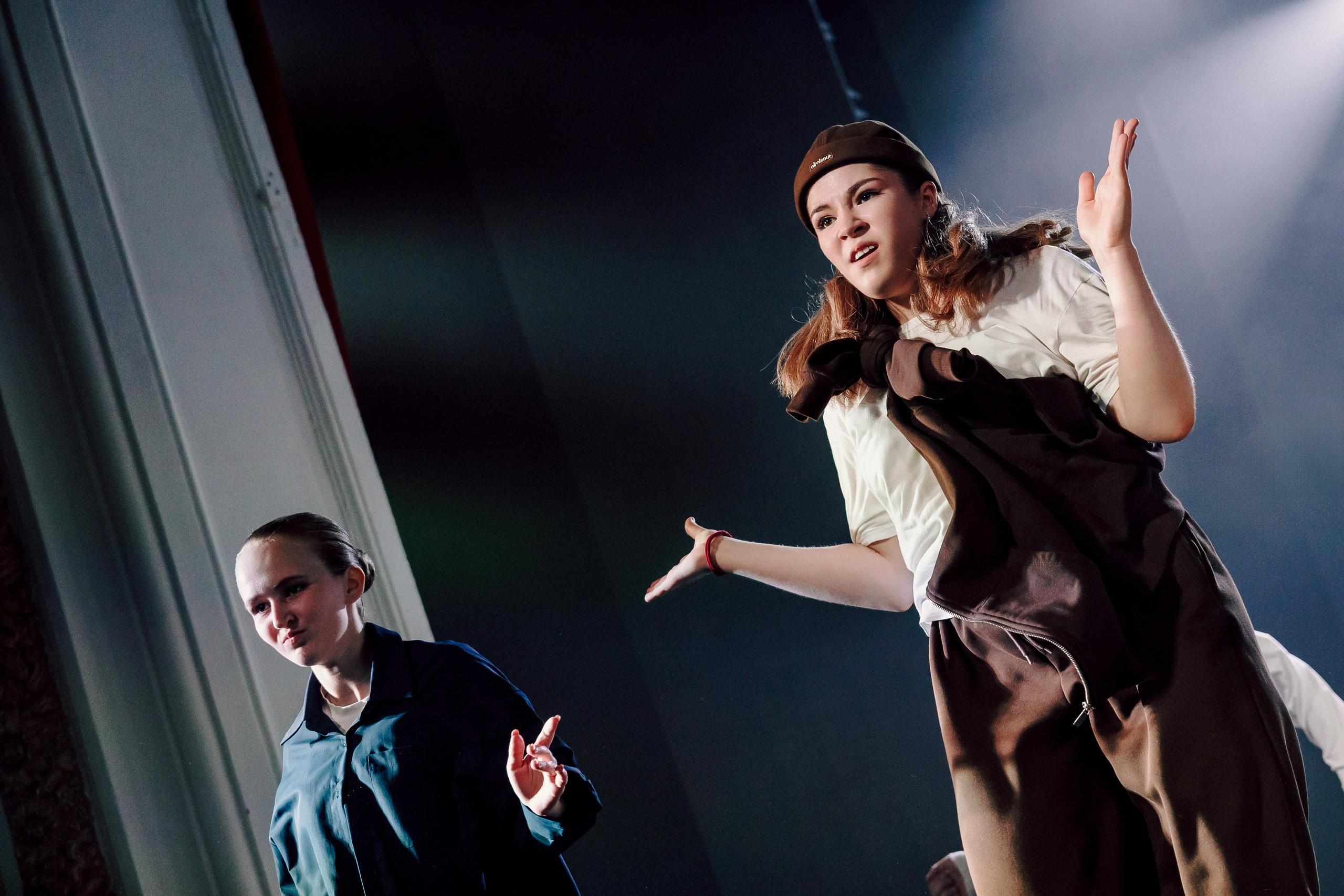 Отчётный концерт танцевальной школы «Red Rabbits» 2025. Лёшка Варзегов — фотограф