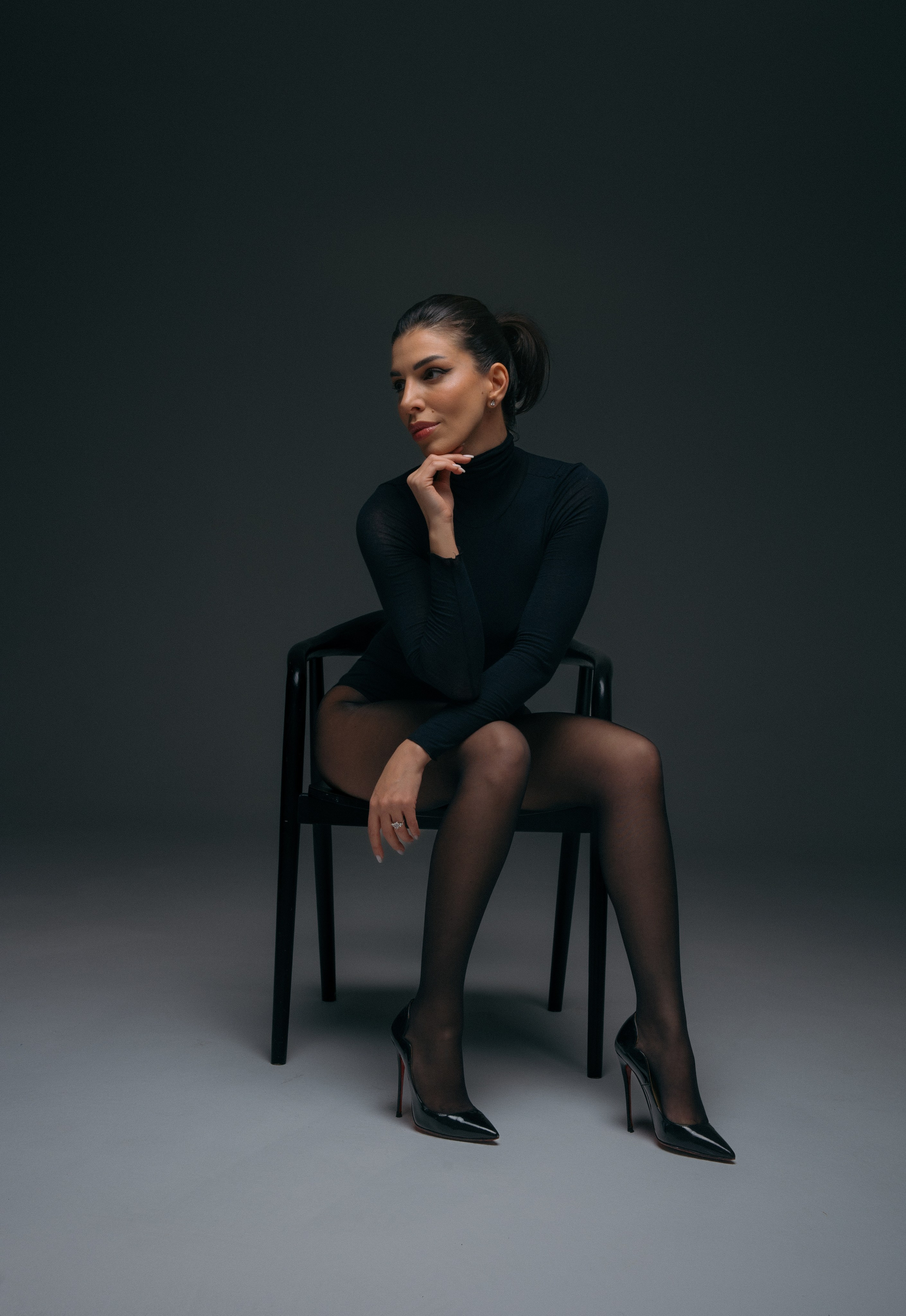 МАРИНА. Я фотограф из Москвы к Вашим услугам