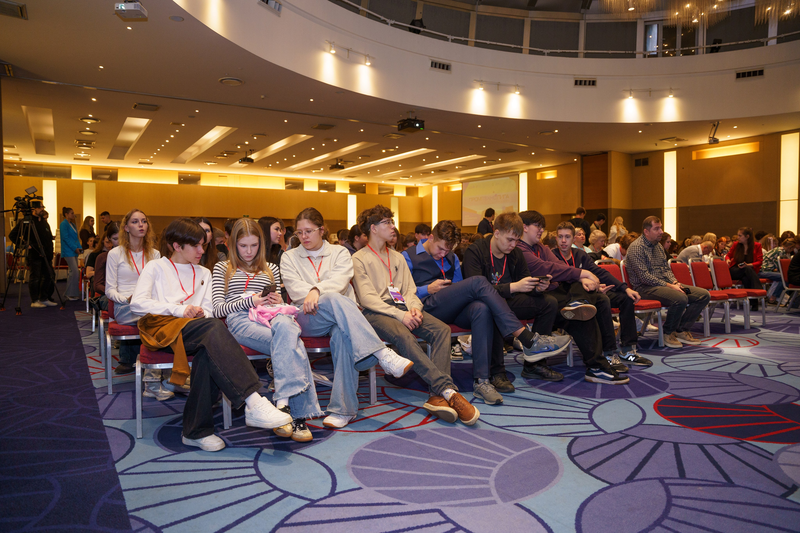 Всероссийский чемпионат по предпринимательству «ПромТехноЛига». Макарова Ольга, фотограф. Студия выпускных альбомов и Креативного пространства для детей в Санкт-Петербурге