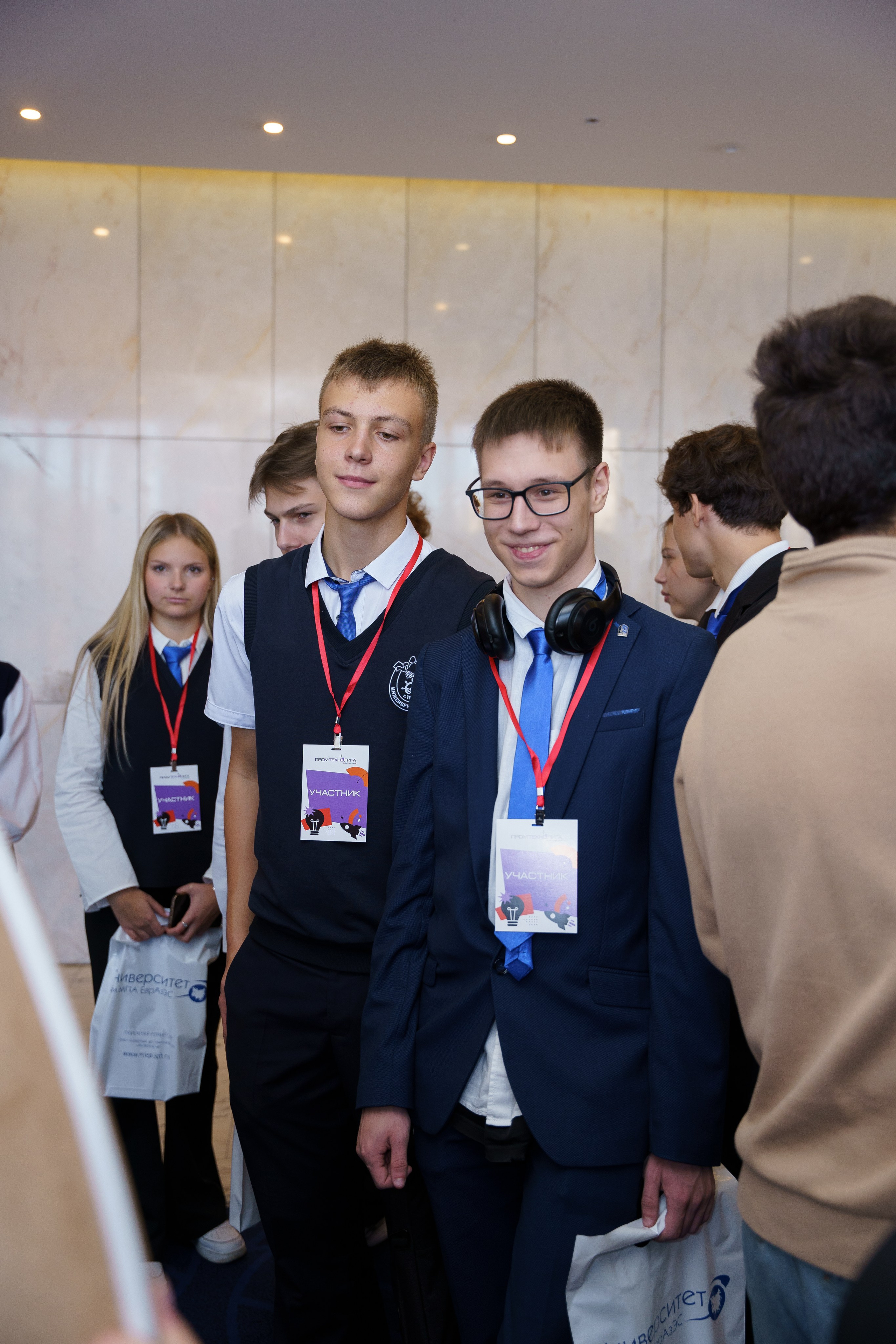 Всероссийский чемпионат по предпринимательству «ПромТехноЛига». Макарова Ольга, фотограф. Студия выпускных альбомов и Креативного пространства для детей в Санкт-Петербурге