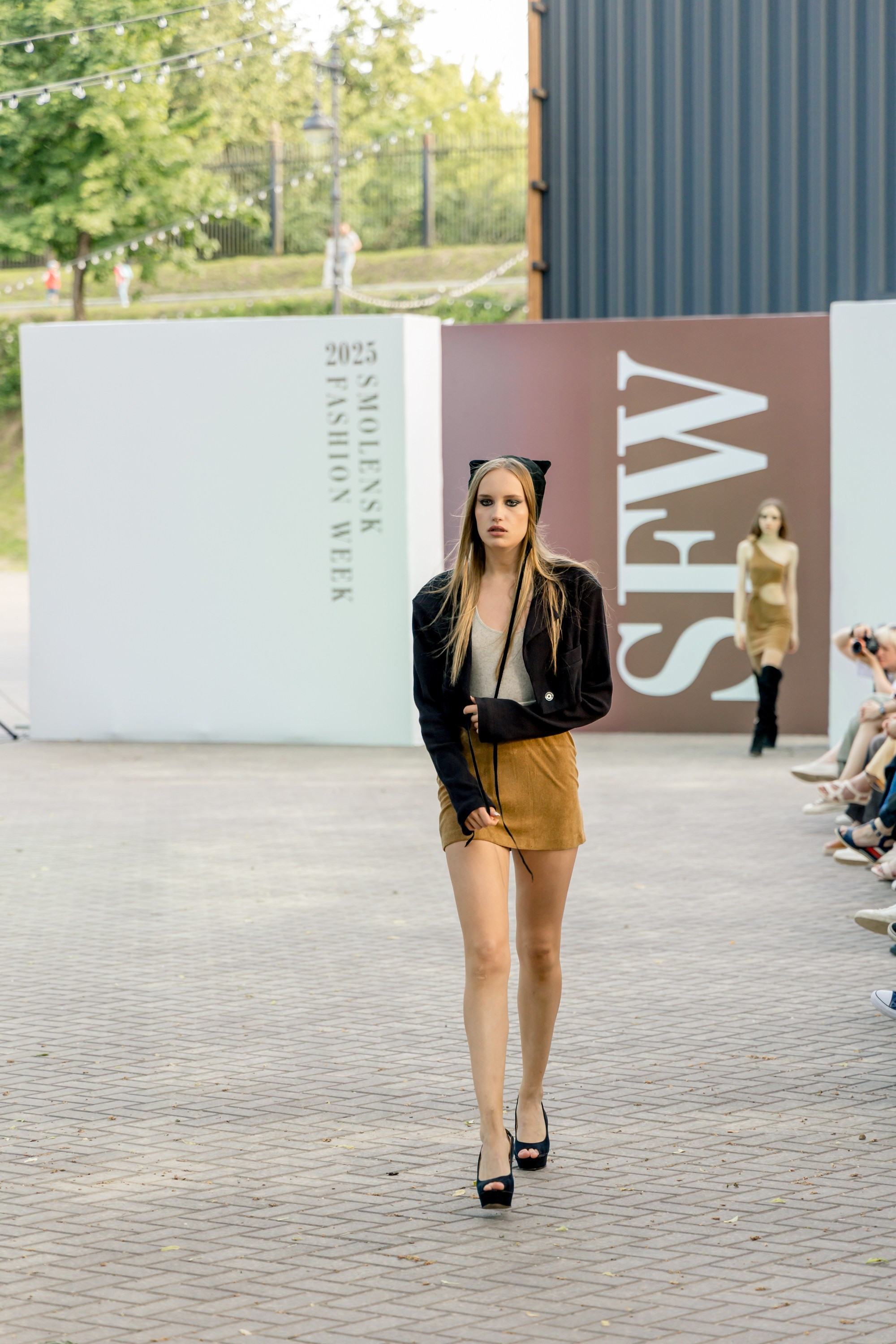 Smolensk Fashion Week 2025_показы_ДЕНЬ 1_ВЕЧЕРНИЙ ПОКАЗ_19:00. Главная