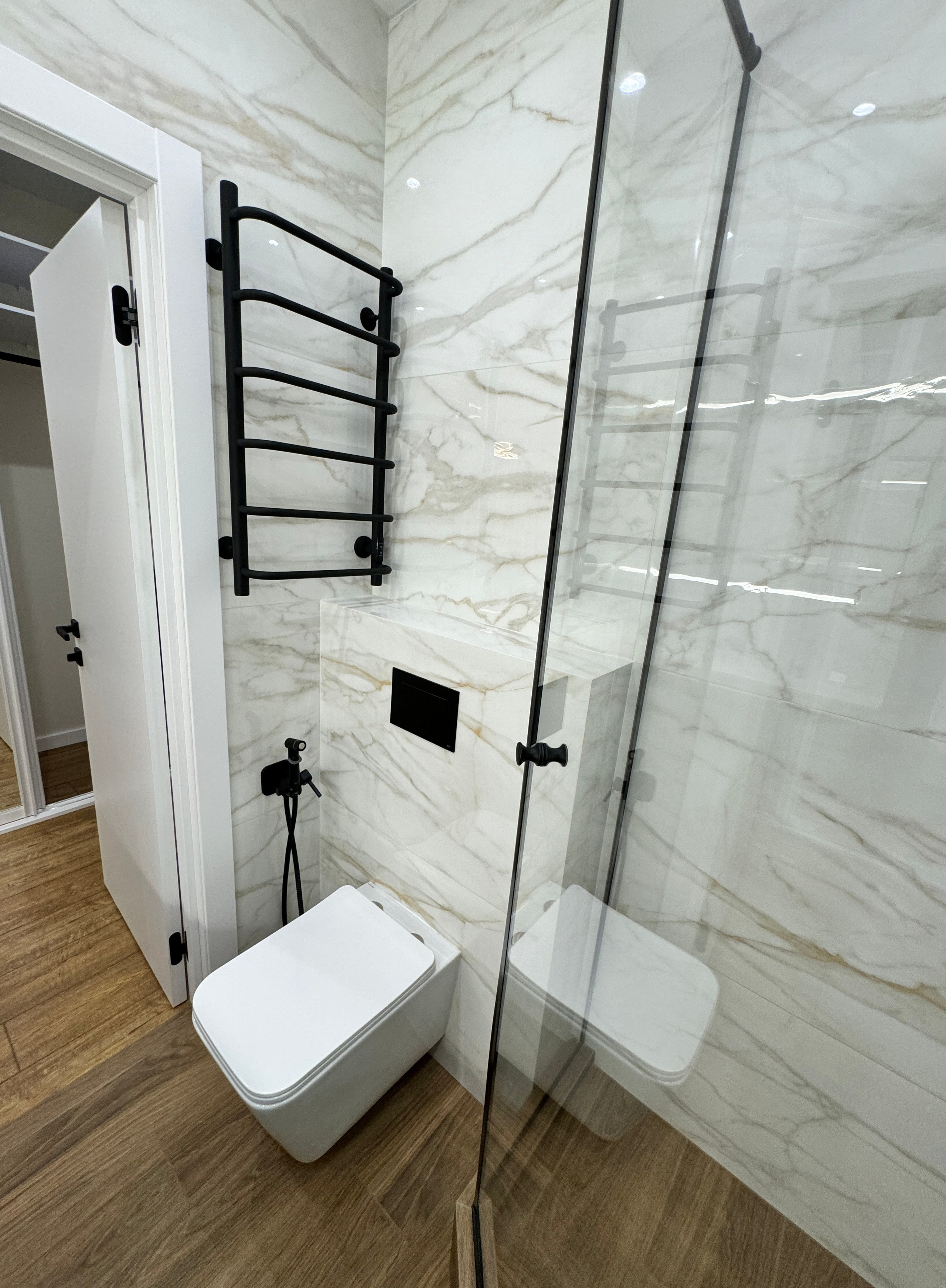Квартира на Аминьевском 40 м². Ремонты премиум-класса 1 S T . G R E A T . P R O