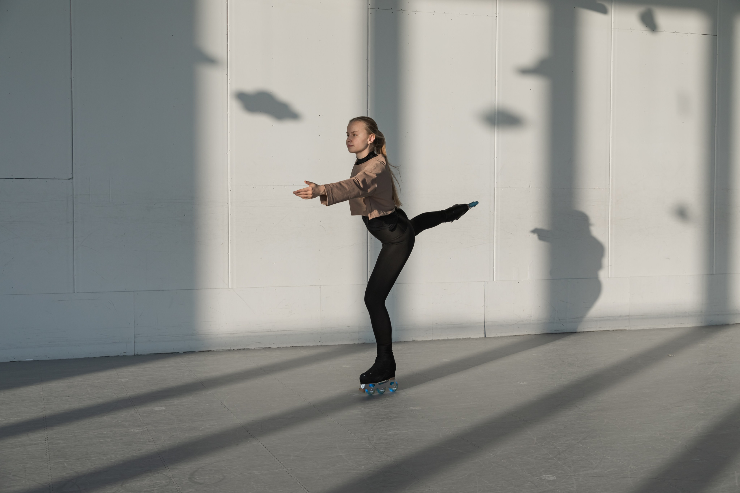 Тренеру по фигурному катанию на роликах. Фотограф Самара, Санкт-Петербург Татьяна Гузева. Женские портреты. Контент