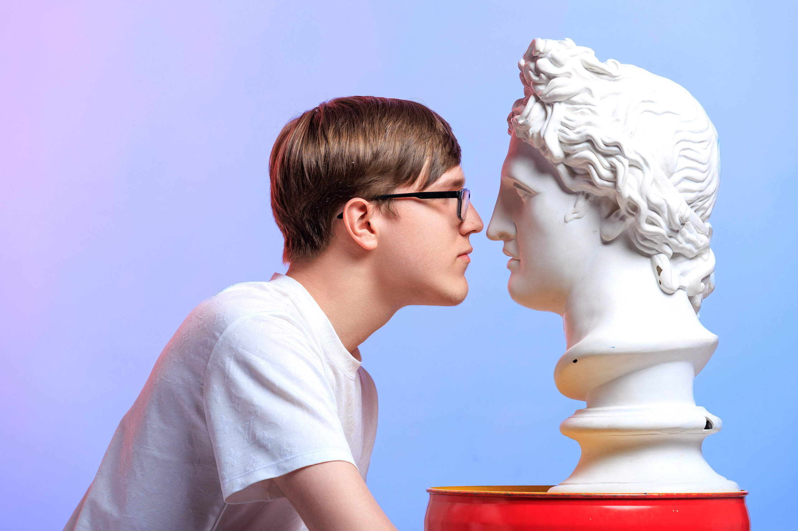 Смотреть фотки в фотостудии. Выпускные альбомы Геленджик, Новороссийск, Краснодар, Туапсе