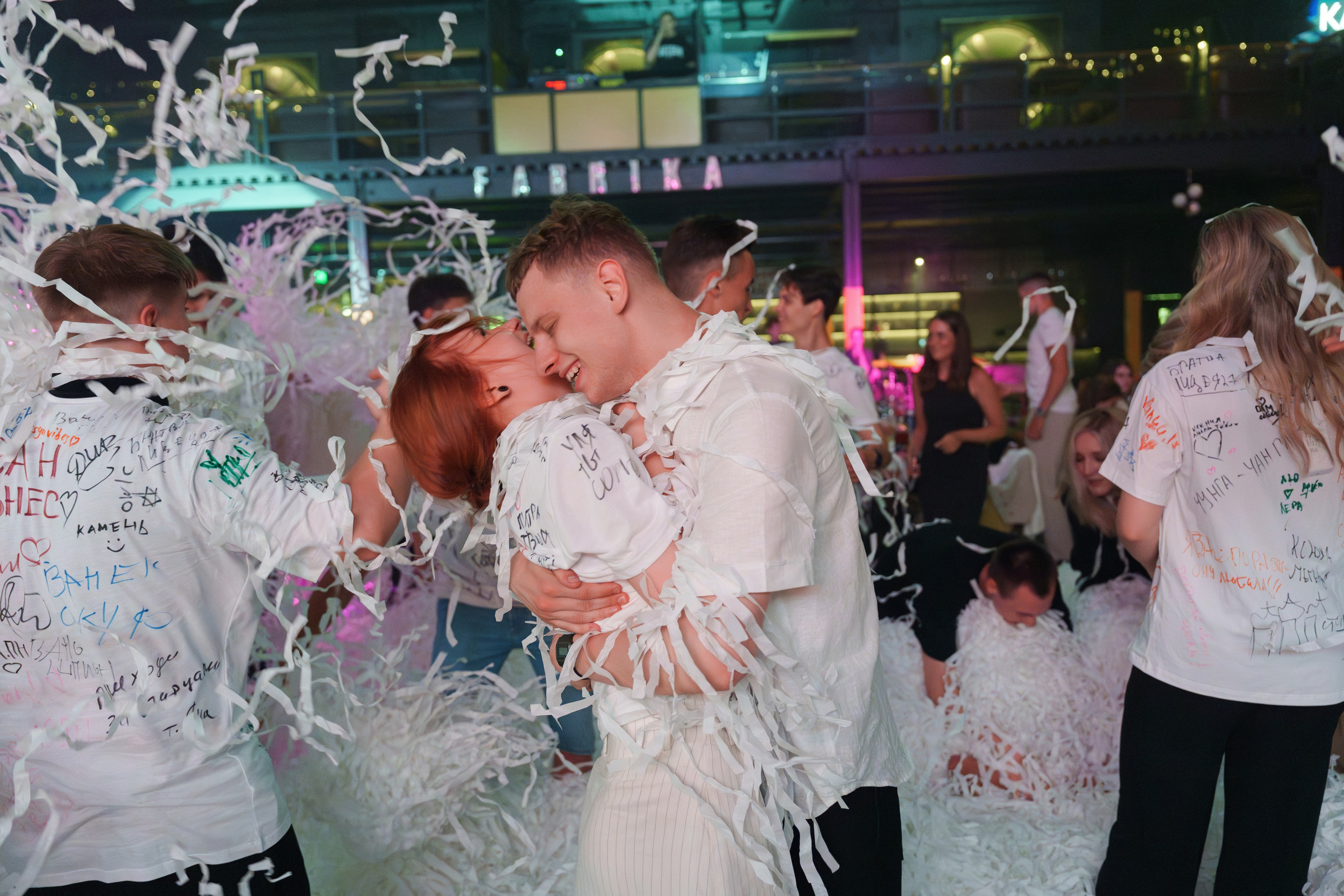 Выпускной лицея 27 (вечеринка). Свадебный и репортажный фотограф Элина Козырьянова