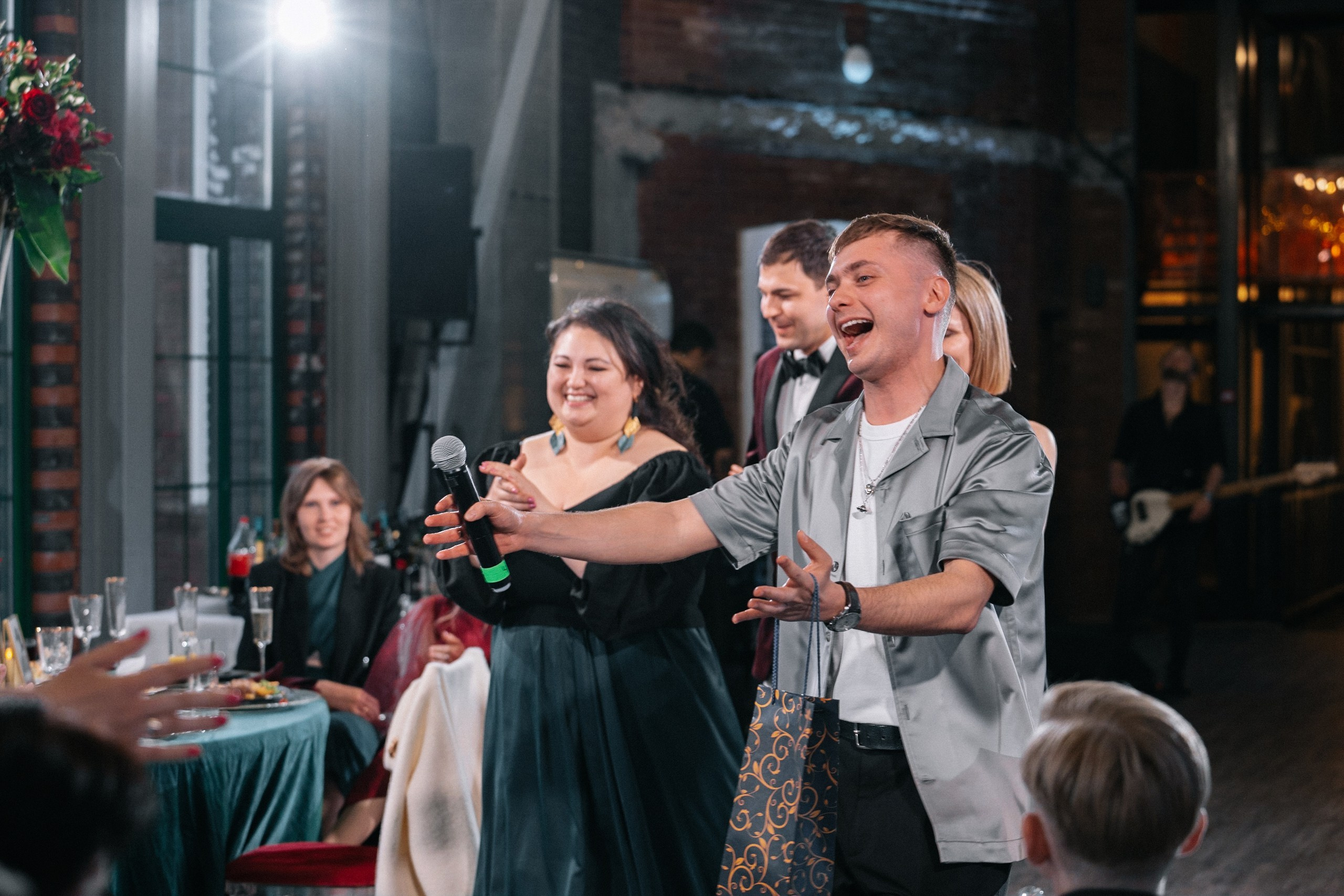 Свадебная фотосессия в Loft «Manhattan» в Пучково. Свадебный фотограф в Пучково