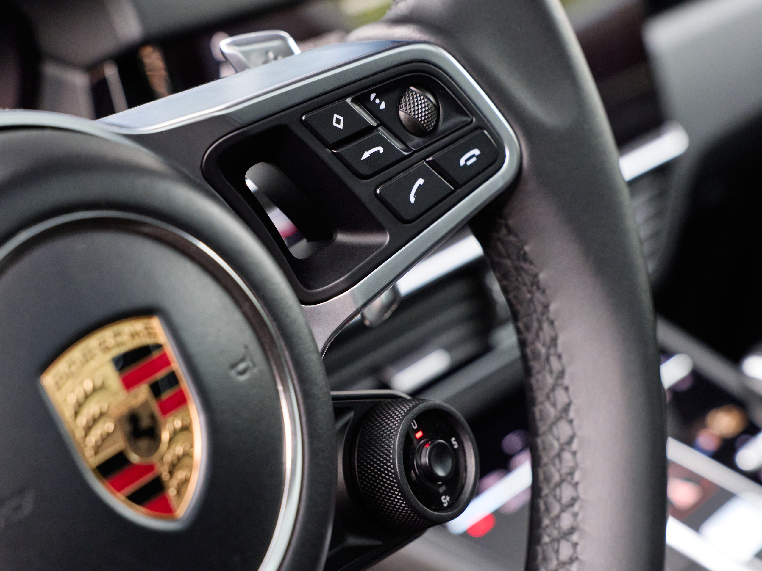 Porsche Cayenne. IDeAI studio