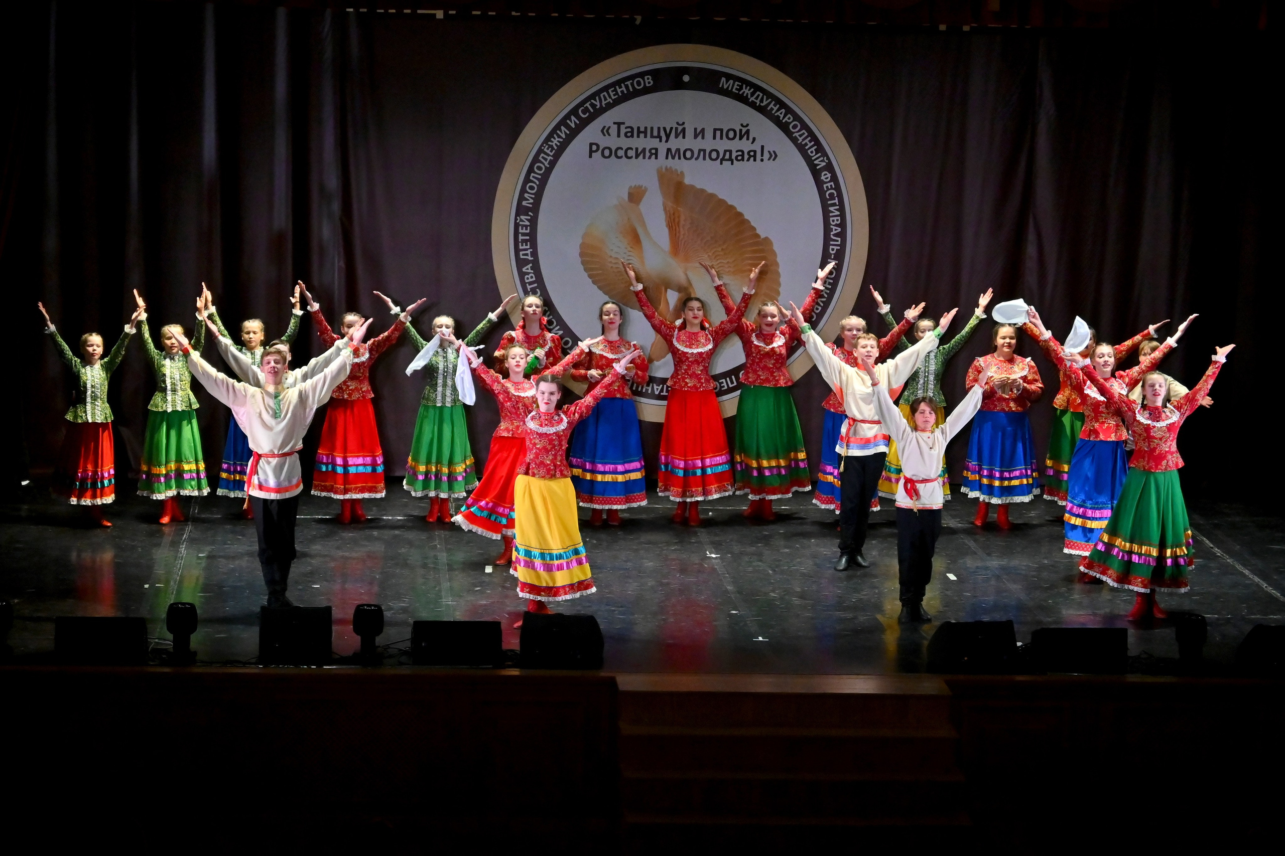 Гала-концерт. Танцуй и пой, Россия Молодая! 22.04.2024. Профессиональный фотограф в Москве Алёна Котова