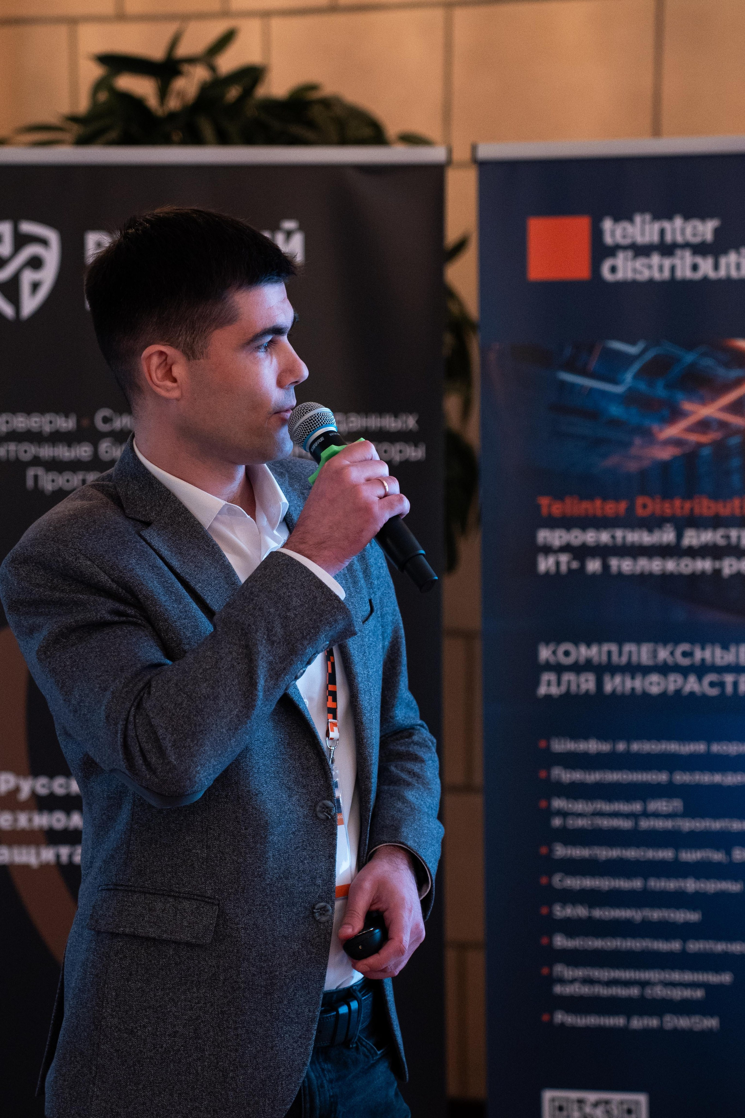 Telinter 15.04.2026. Коммерческий и художественный фотограф и видеограф в Москве Арсений Тургенев