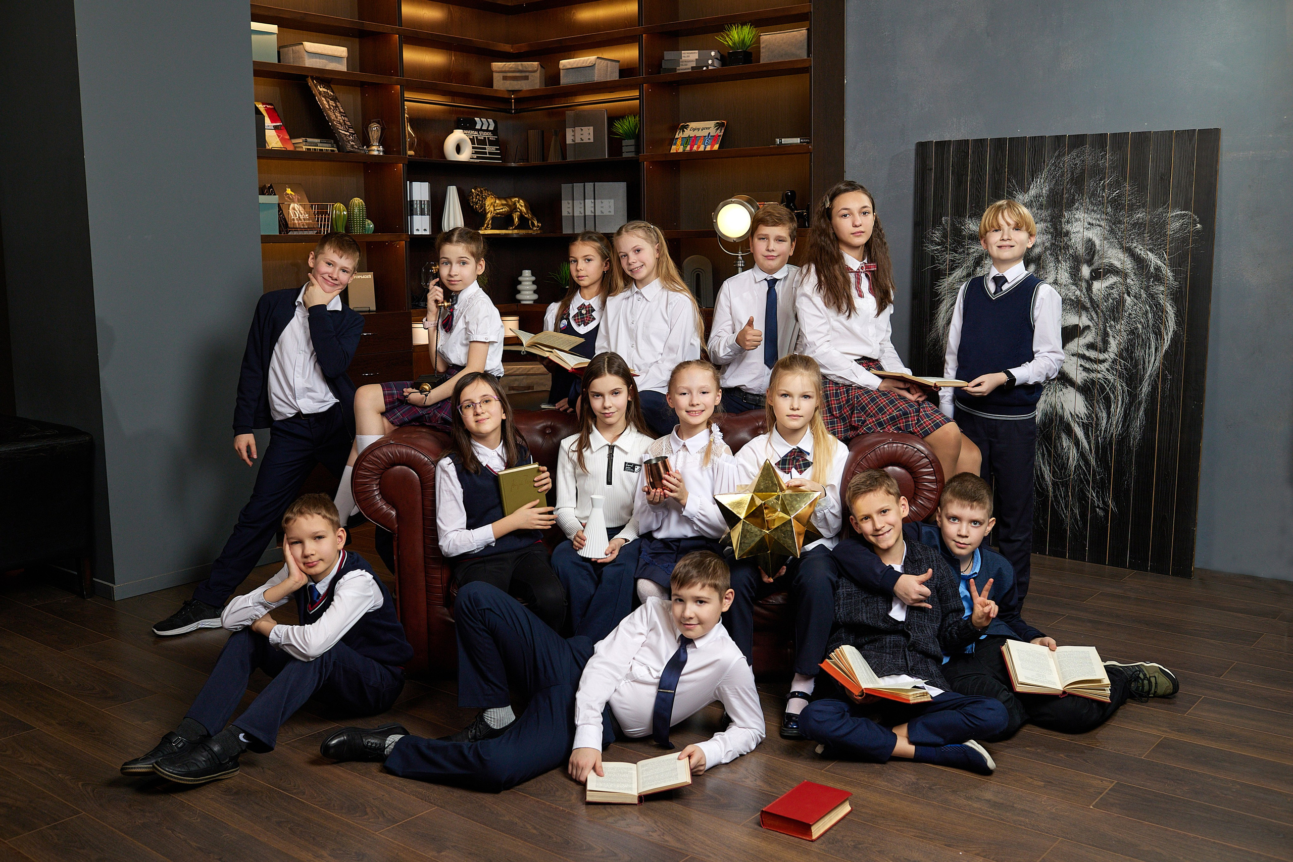 Смотреть фотографии с фотосессии. Выпускной альбом Новосибирск