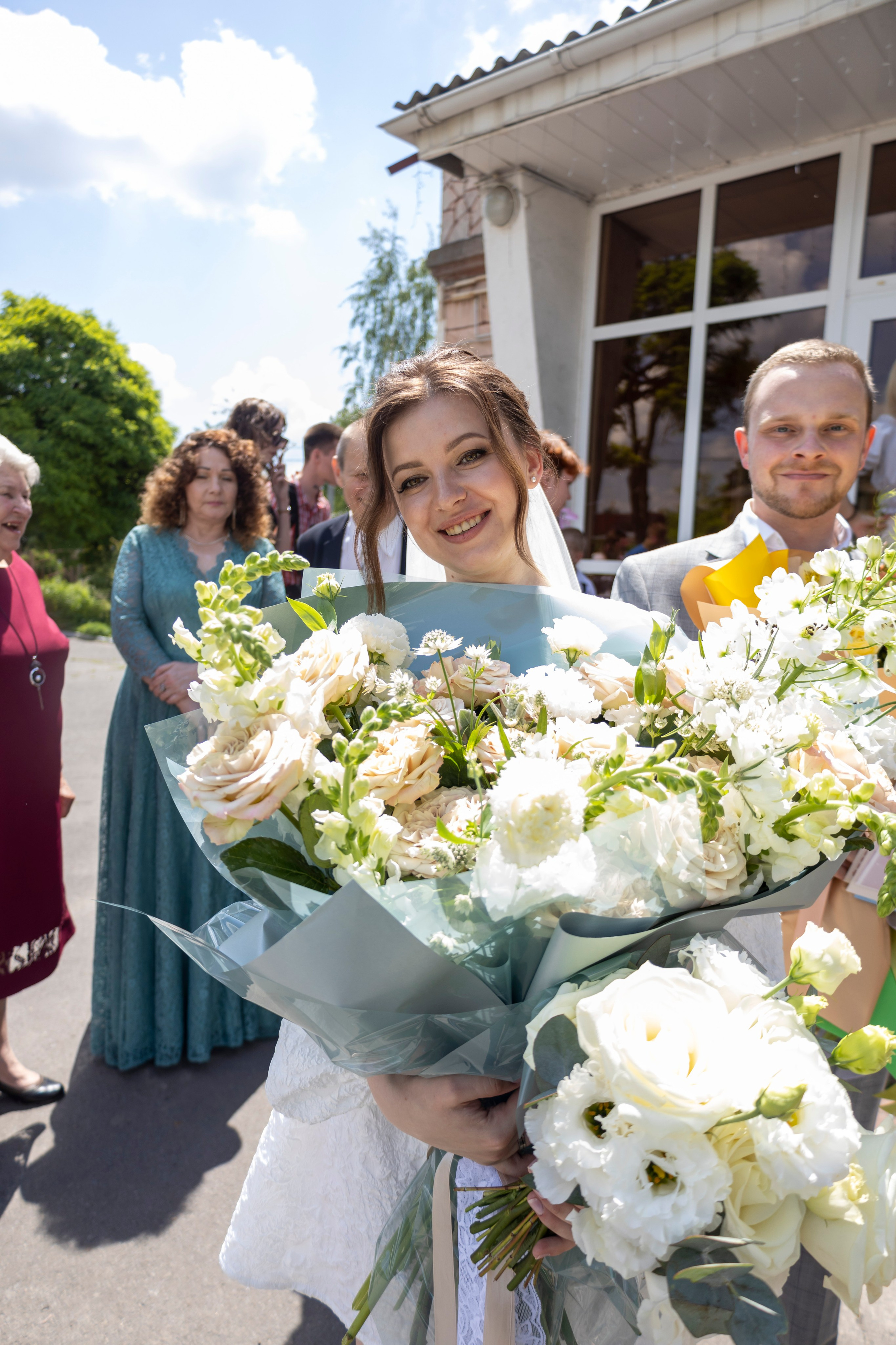 Елизавета и Павел. Свадебные «живые» фото с прогулки. г. Новошахтинск. Свадебный фотограф ростовская область