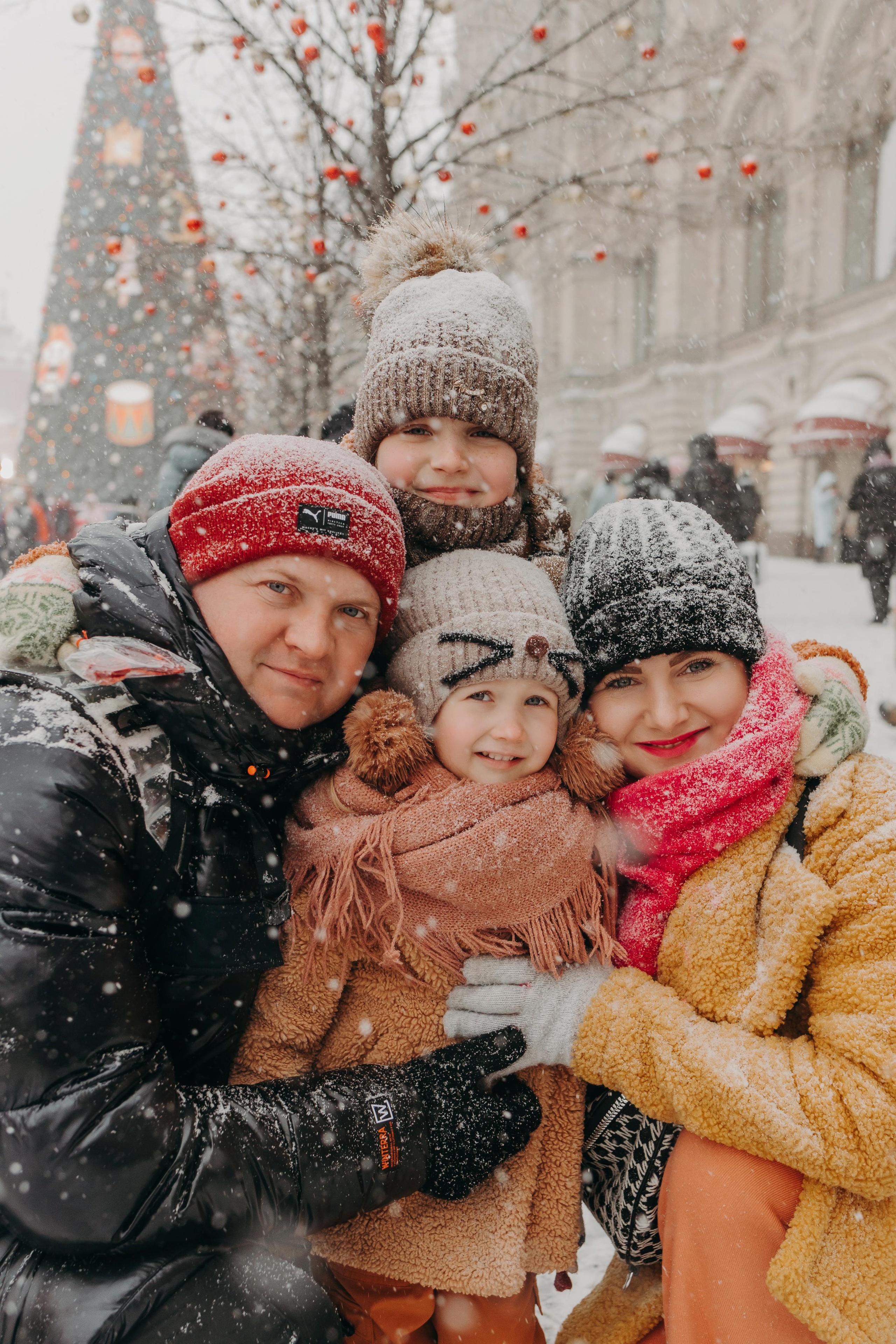 Марина и семья Красная площадь. Анна Ларина — Lifestyle фотограф в Москве