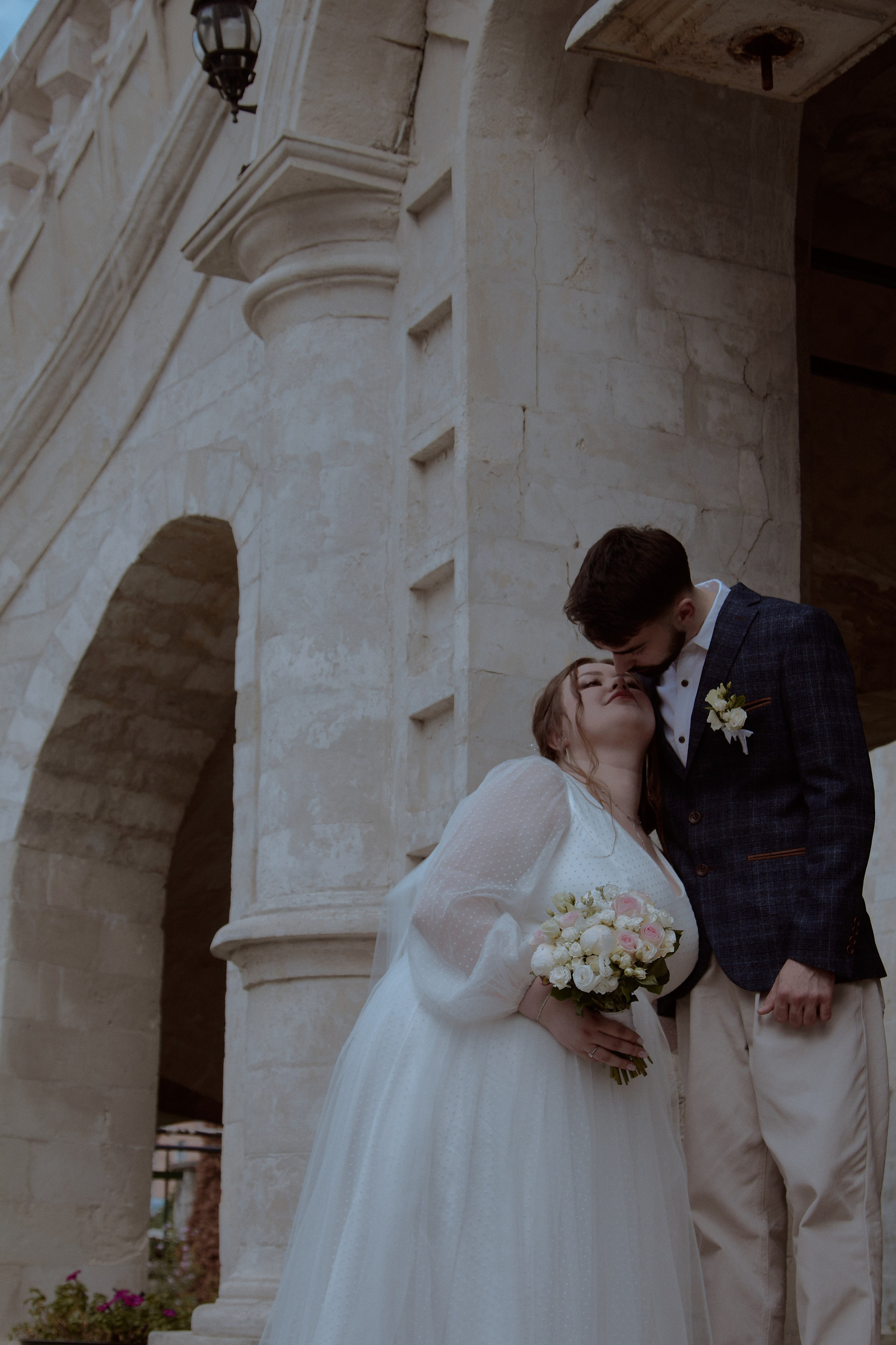 Виктория и Даниэль. Владимирский храм. Фотограф лавстори Москва/МО Приятелева Ангелина