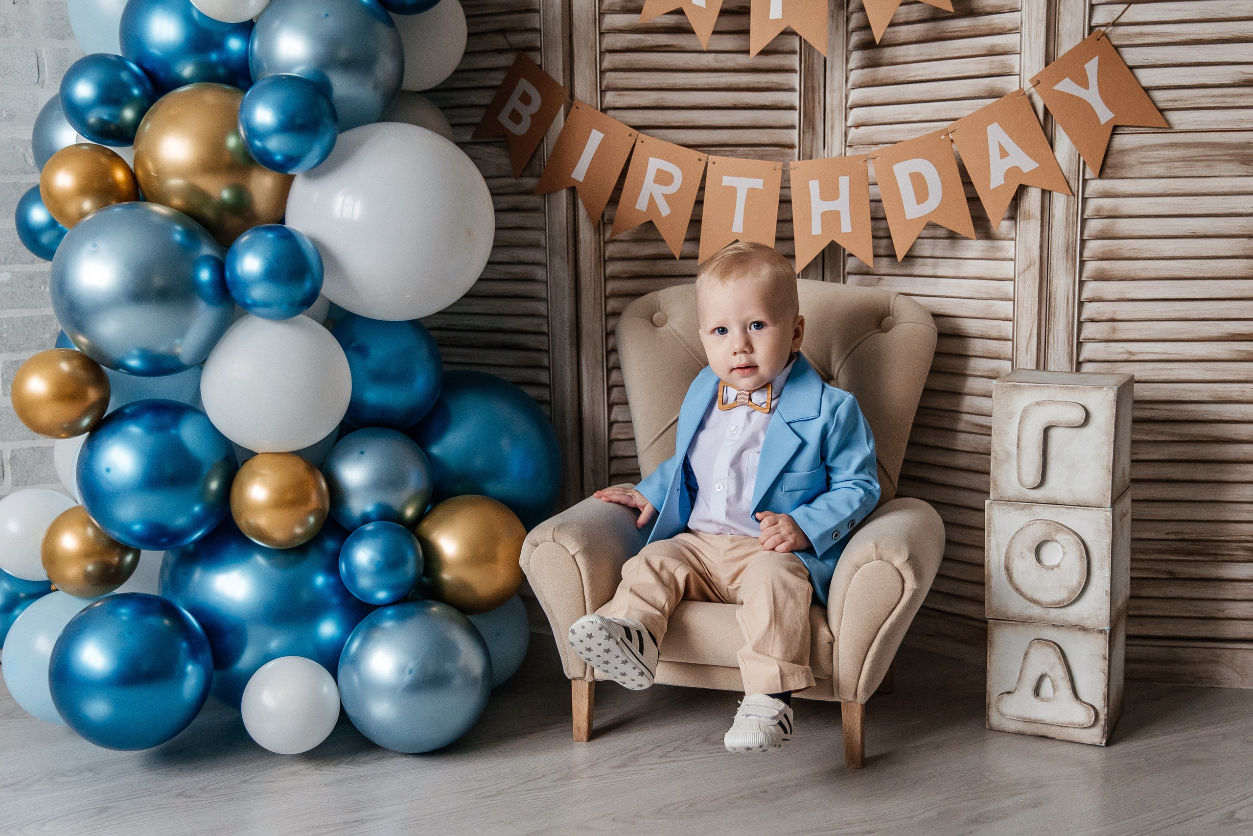 С шарами. Детский фотограф, выпускные альбомы в Нижнем Новгороде Бодягина Мария