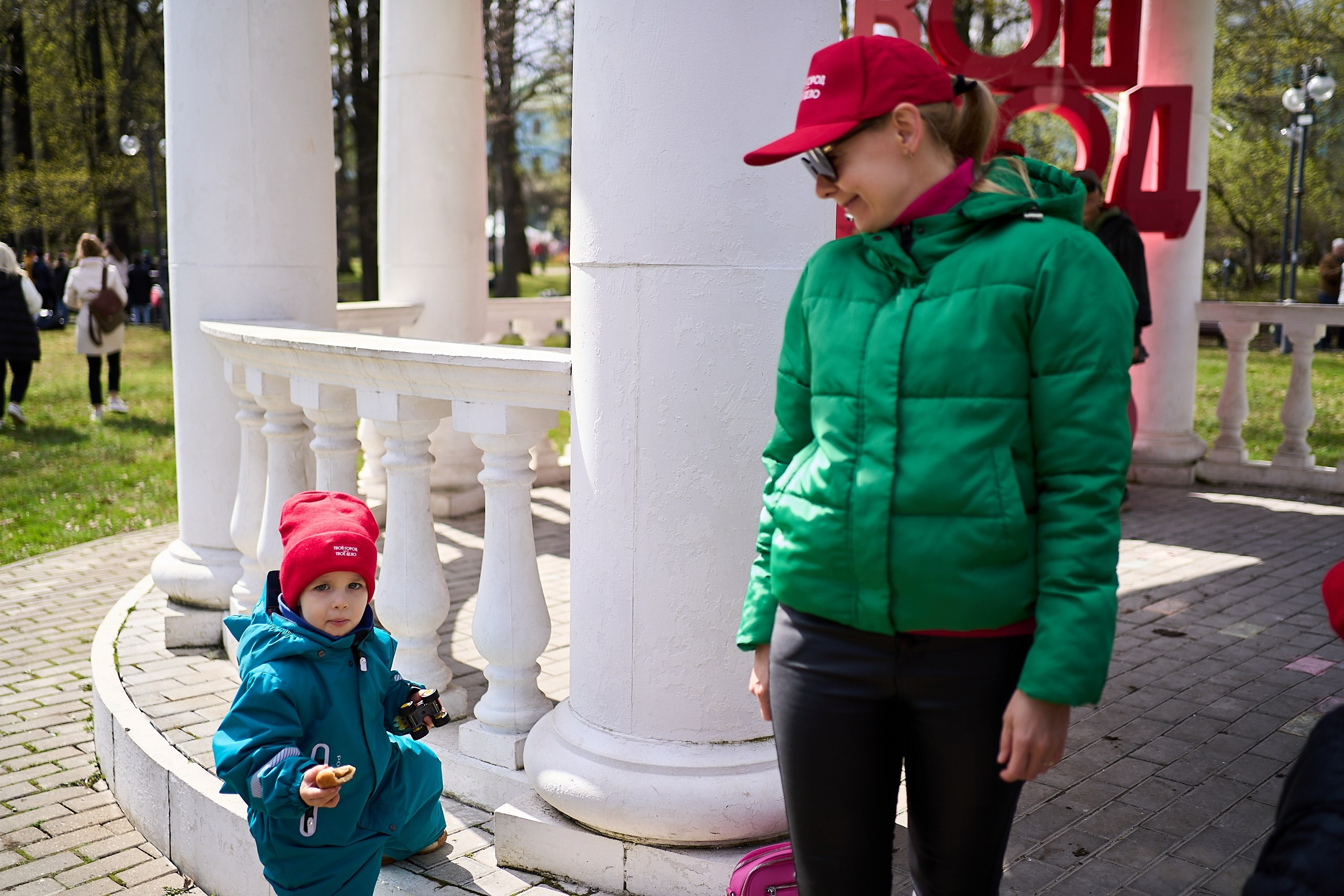 Субботник у Управления делами Мэра и Правительства Москвы. Фотограф и Видеограф в Москве. Олег Корушев