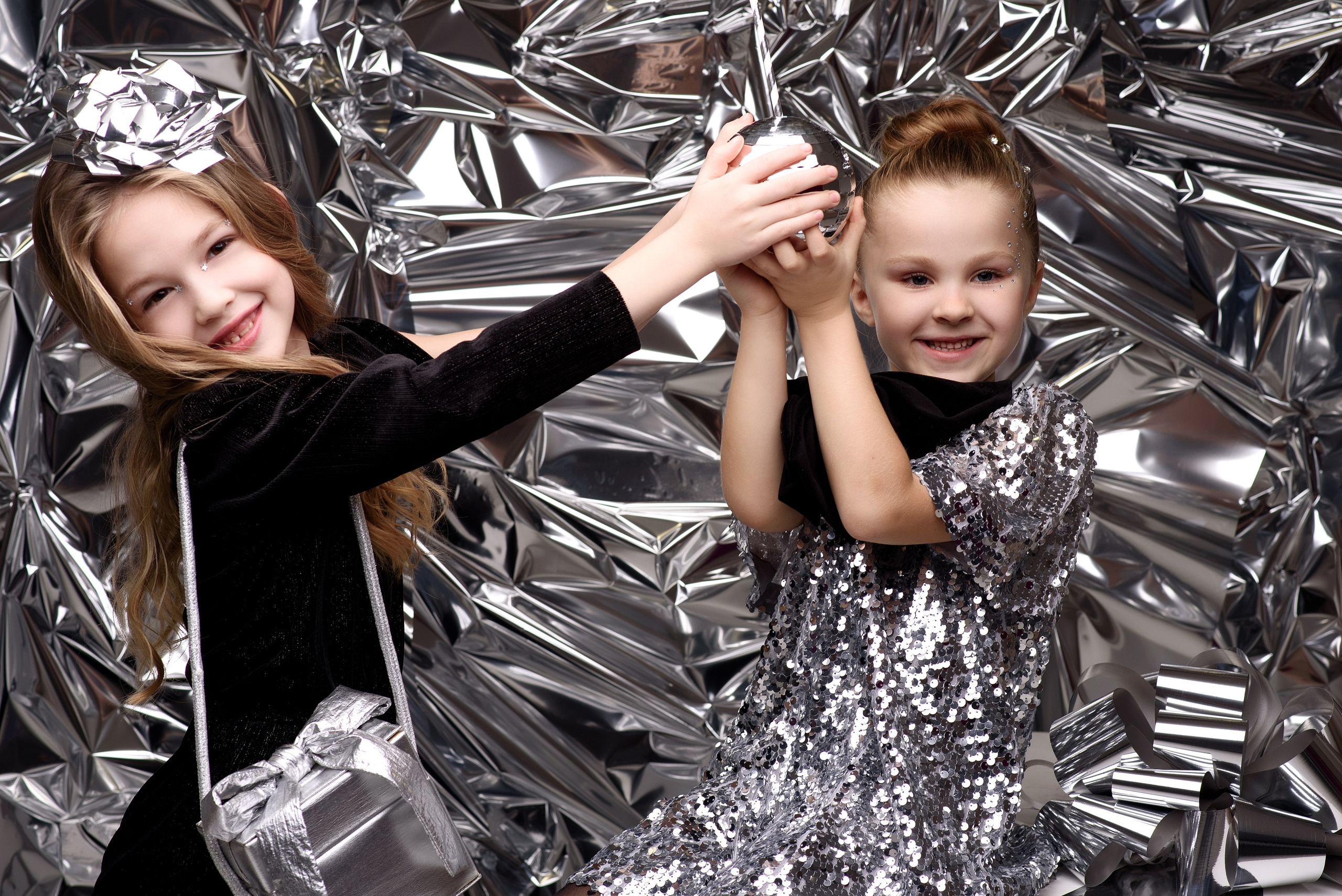 Новогодний каталог детской и подростковой одежды. Съёмки для брендов в Крыму / Стилист / Продюсер / Женя Мамай