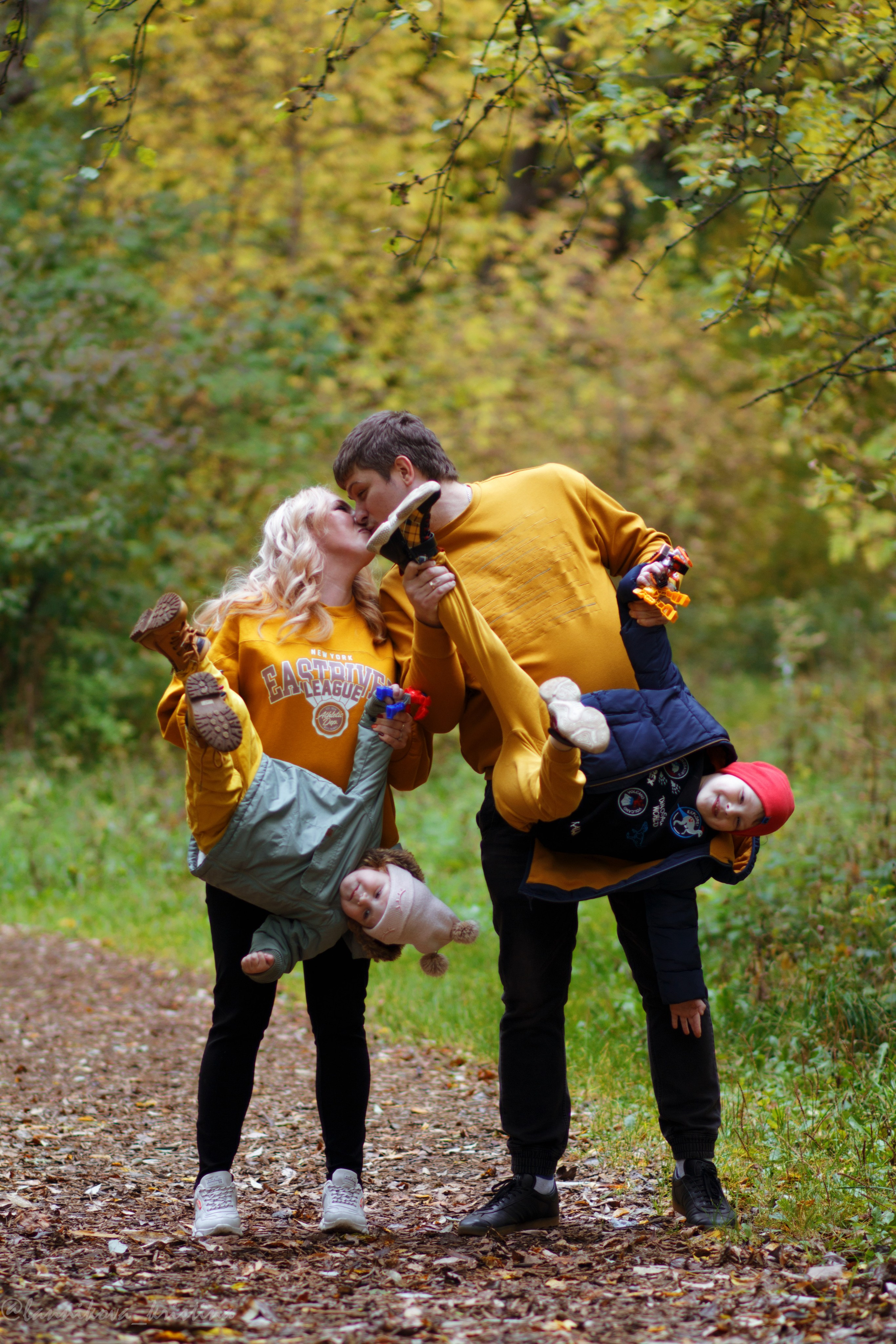 Семейная на улице. Профессиональный фотограф в Москве