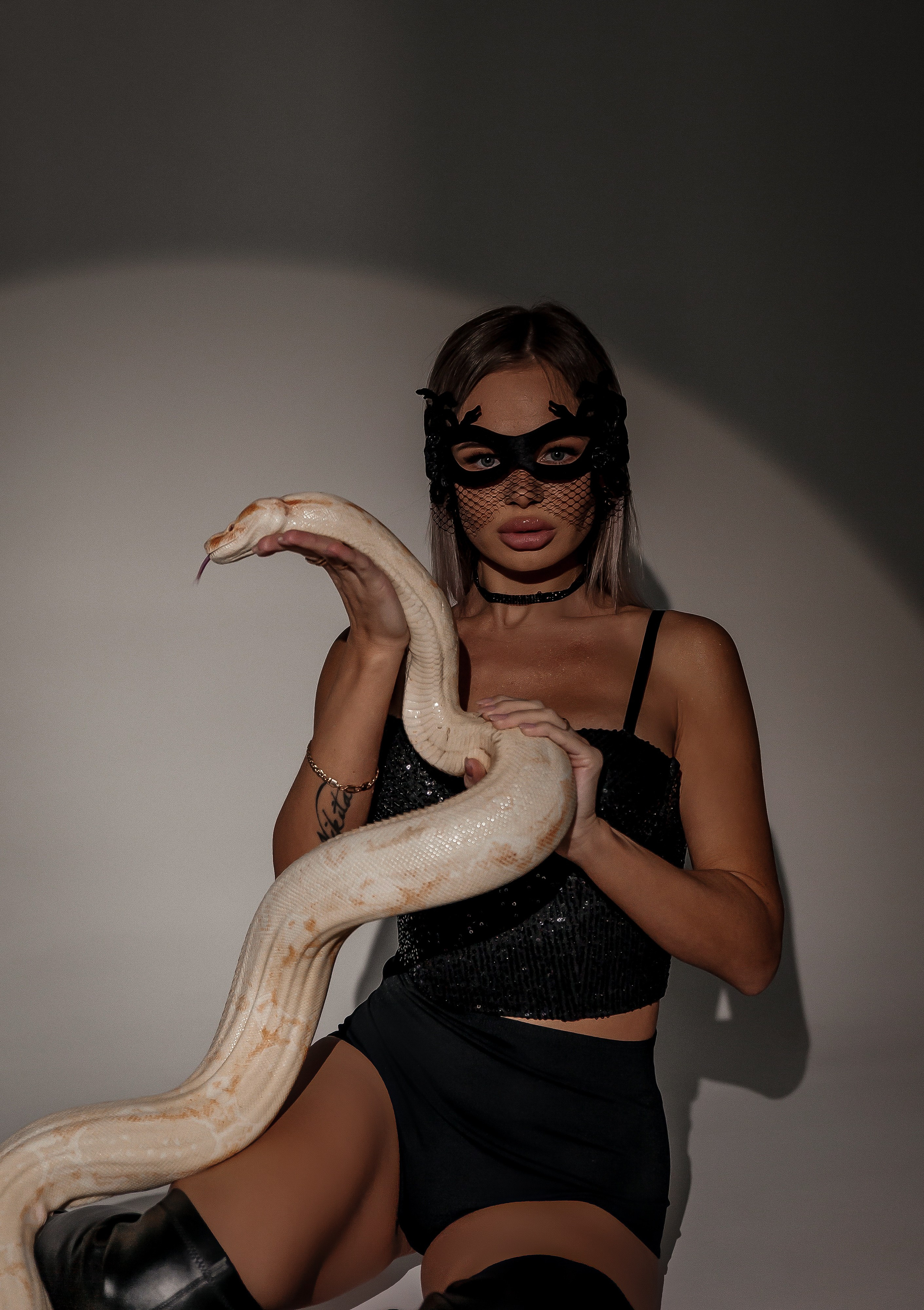 Съемки со змеями. Фотограф Крым, Севастополь