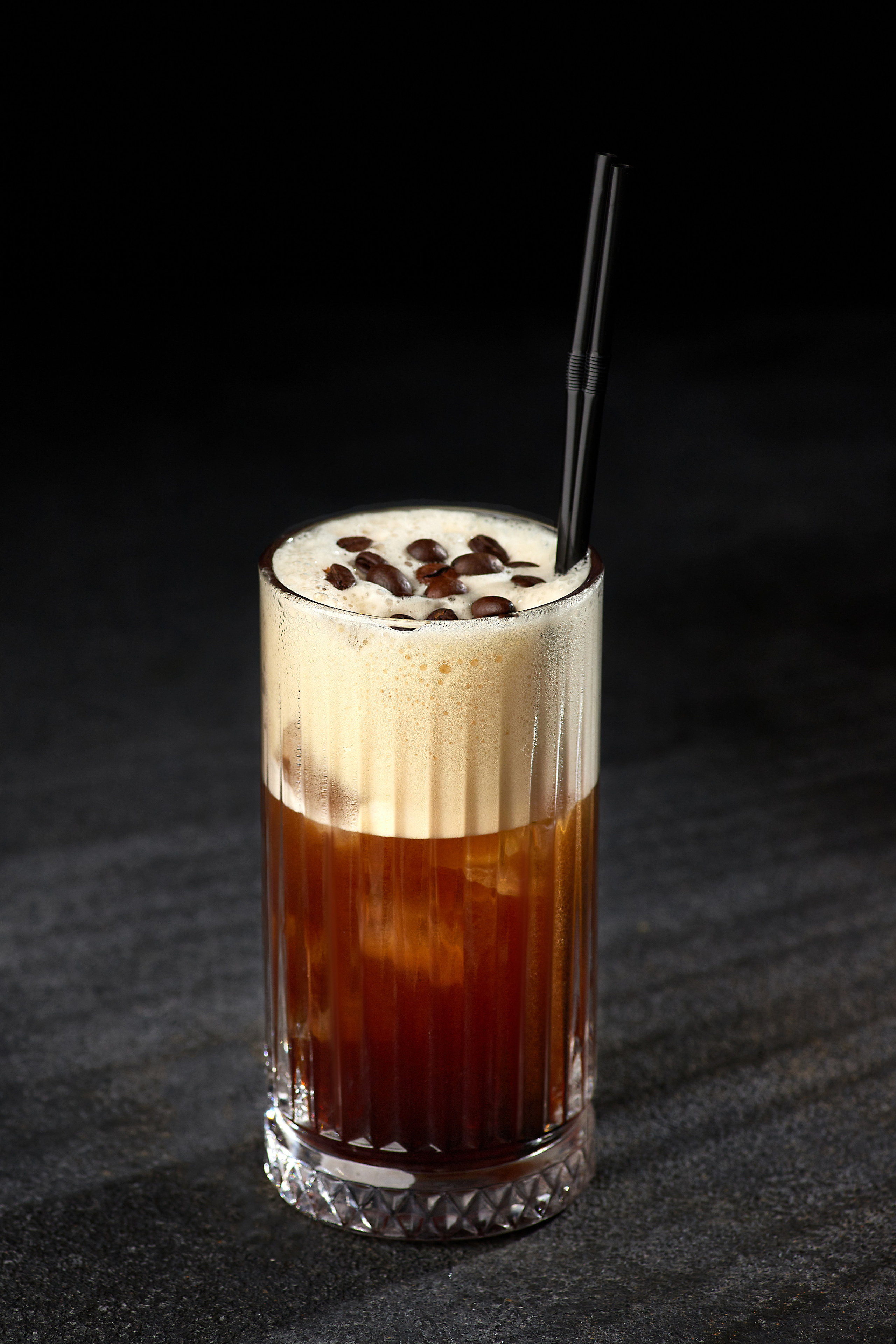 Tangier Lounge Барная карта. Выведите свои товары на новый уровень с профессиональной предметной фотографией. Предметный фотограф Юлия Кравченко