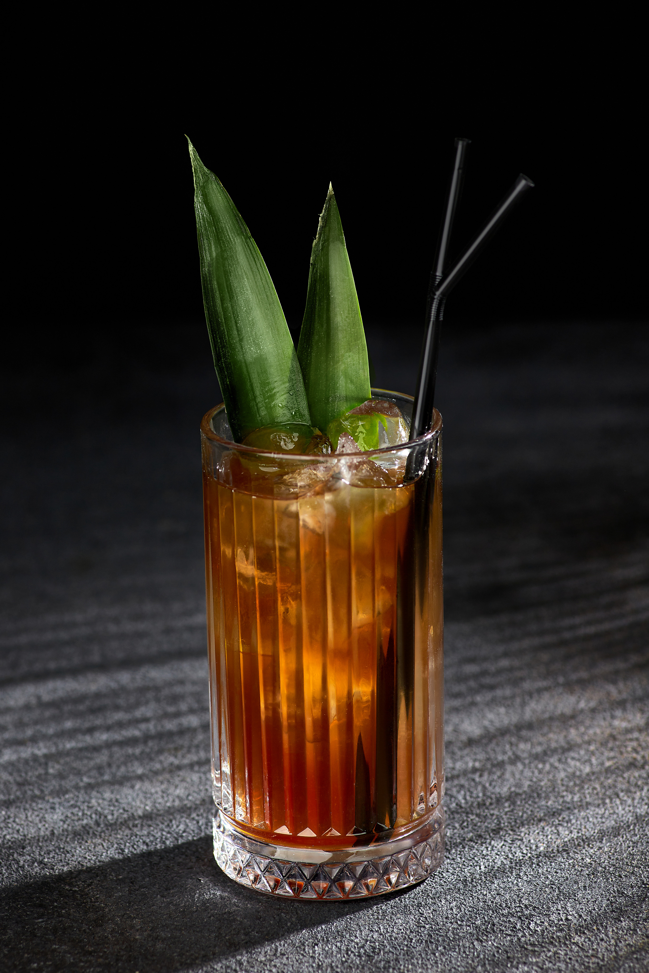 Tangier Lounge Барная карта. Выведите свои товары на новый уровень с профессиональной предметной фотографией. Предметный фотограф Юлия Кравченко