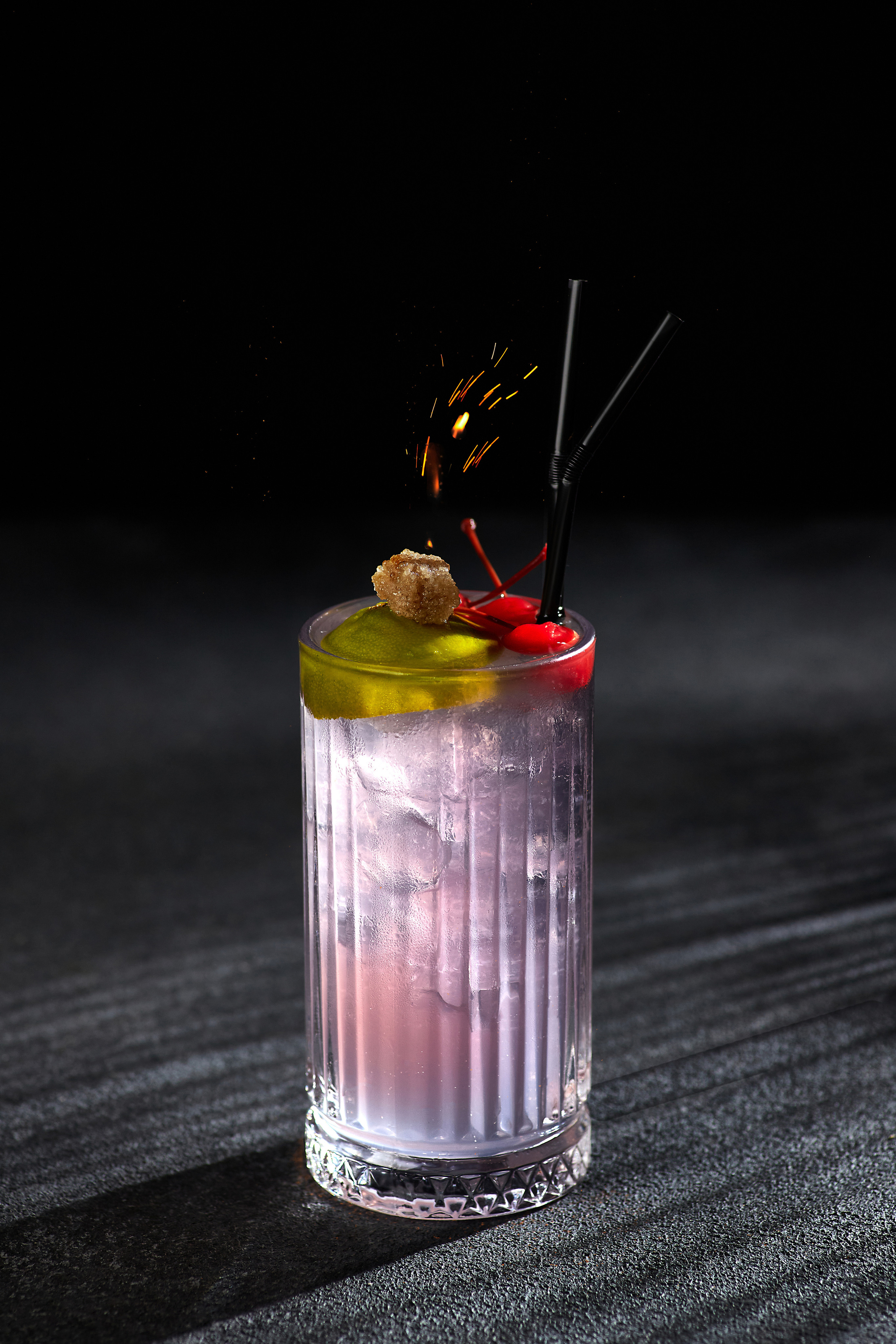 Tangier Lounge Барная карта. Выведите свои товары на новый уровень с профессиональной предметной фотографией. Предметный фотограф Юлия Кравченко