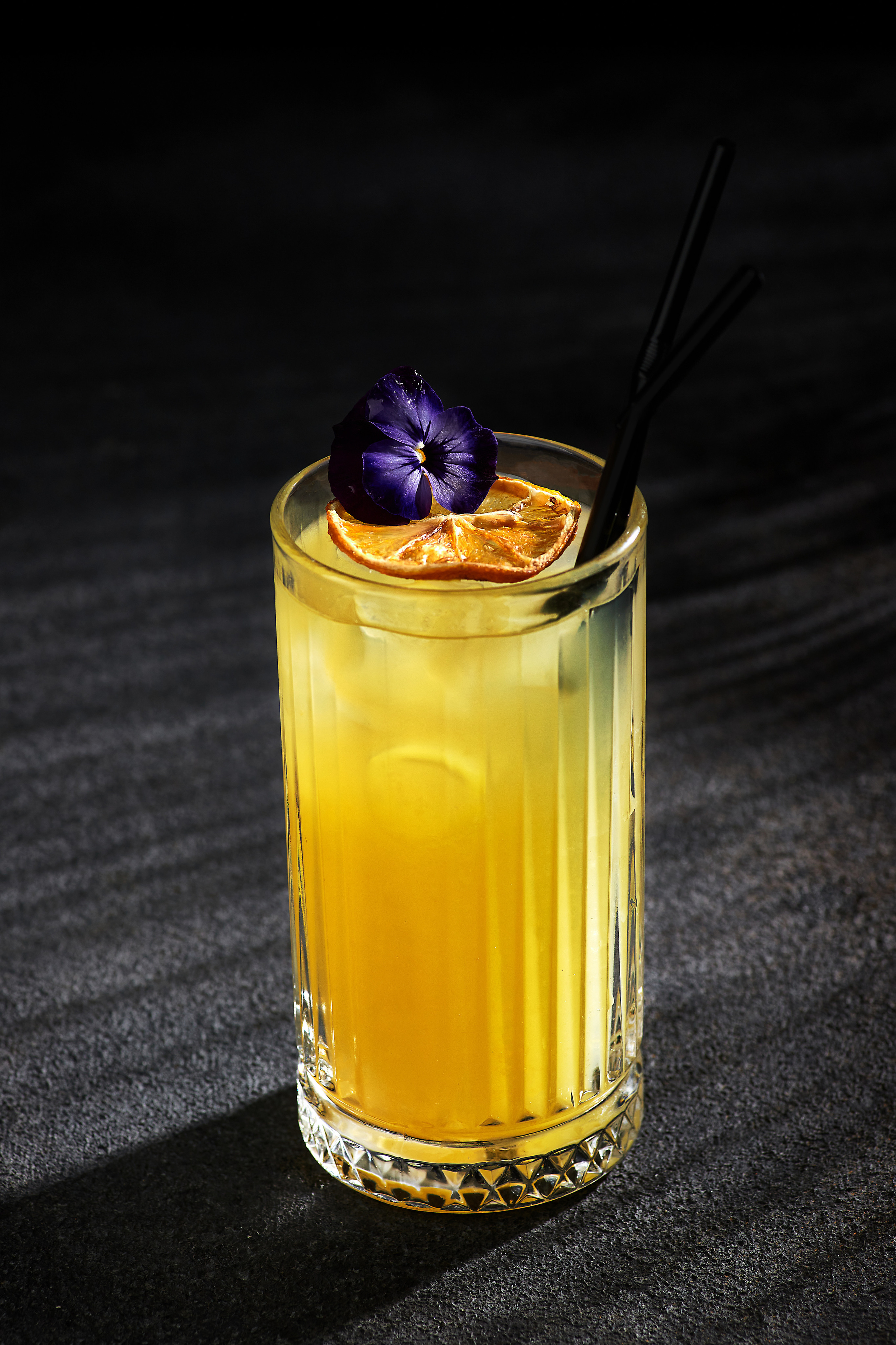 Tangier Lounge Барная карта. Выведите свои товары на новый уровень с профессиональной предметной фотографией. Предметный фотограф Юлия Кравченко